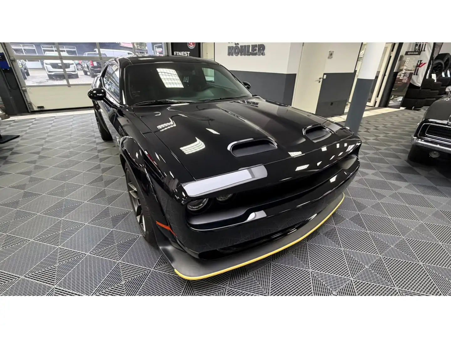 Dodge Challenger SRT Hellcat Widebody Last Call NAP Schwarz - 2