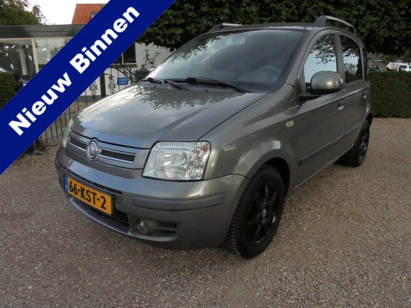 Fiat Panda 1.2 Emotion Cool **AIRCO/ECC**DISTRIBUTIE NIEUW**A Gris - 1