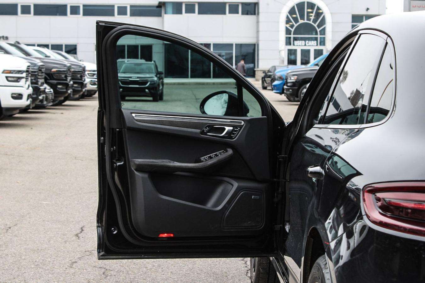 2018 Porsche Macan GTS |Gps|BkpCam|HtdSeats|Moonroof| thumb 12