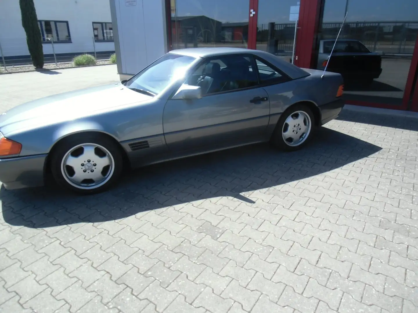 Mercedes-Benz SL 500 H-Zulassung, Deutsche Zulassung, Hardtop, Top-Zust Šedá - 2
