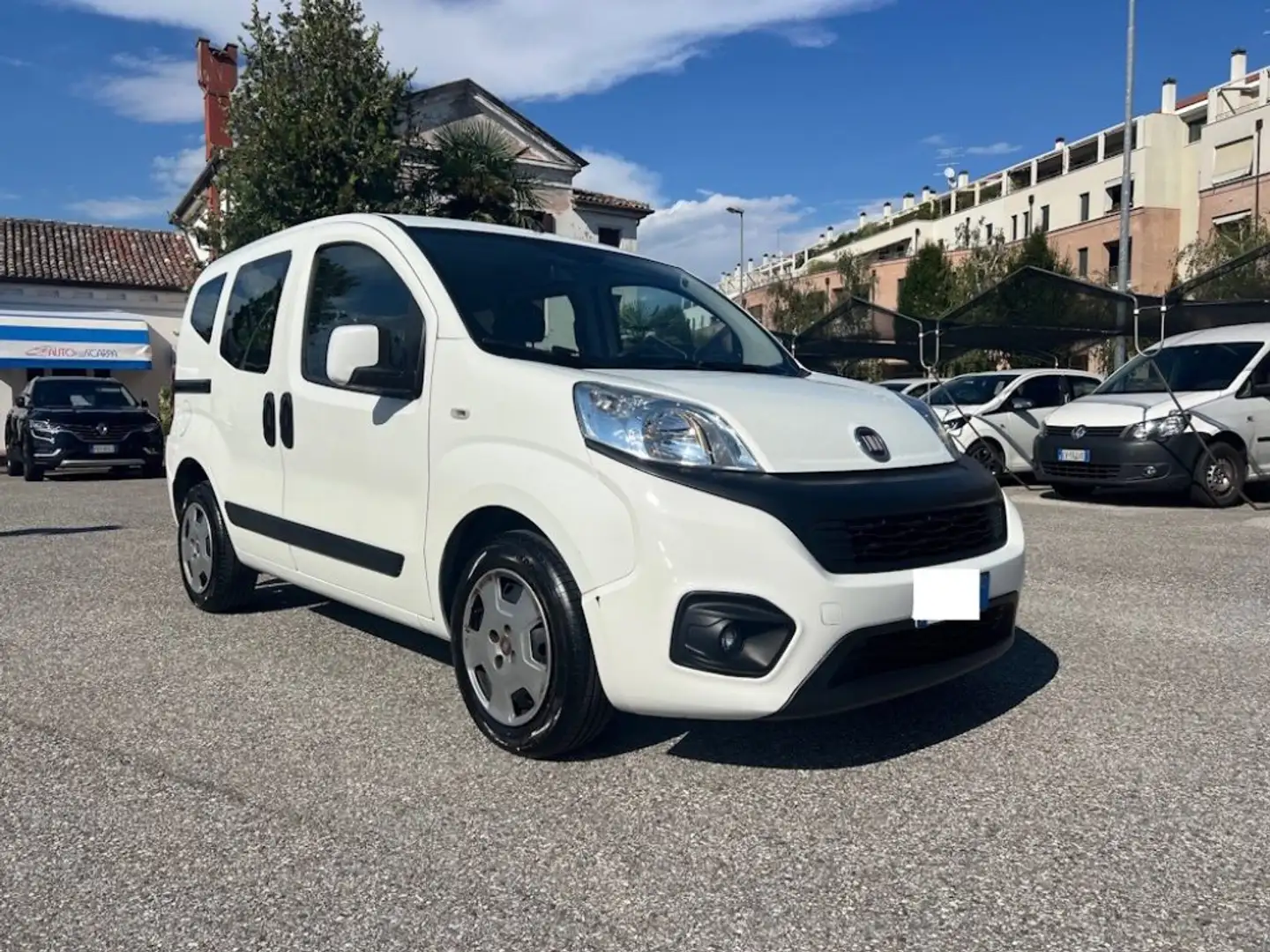 Fiat Qubo 1.3 MJT 80 CV Start&Stop Lounge Blanco - 1
