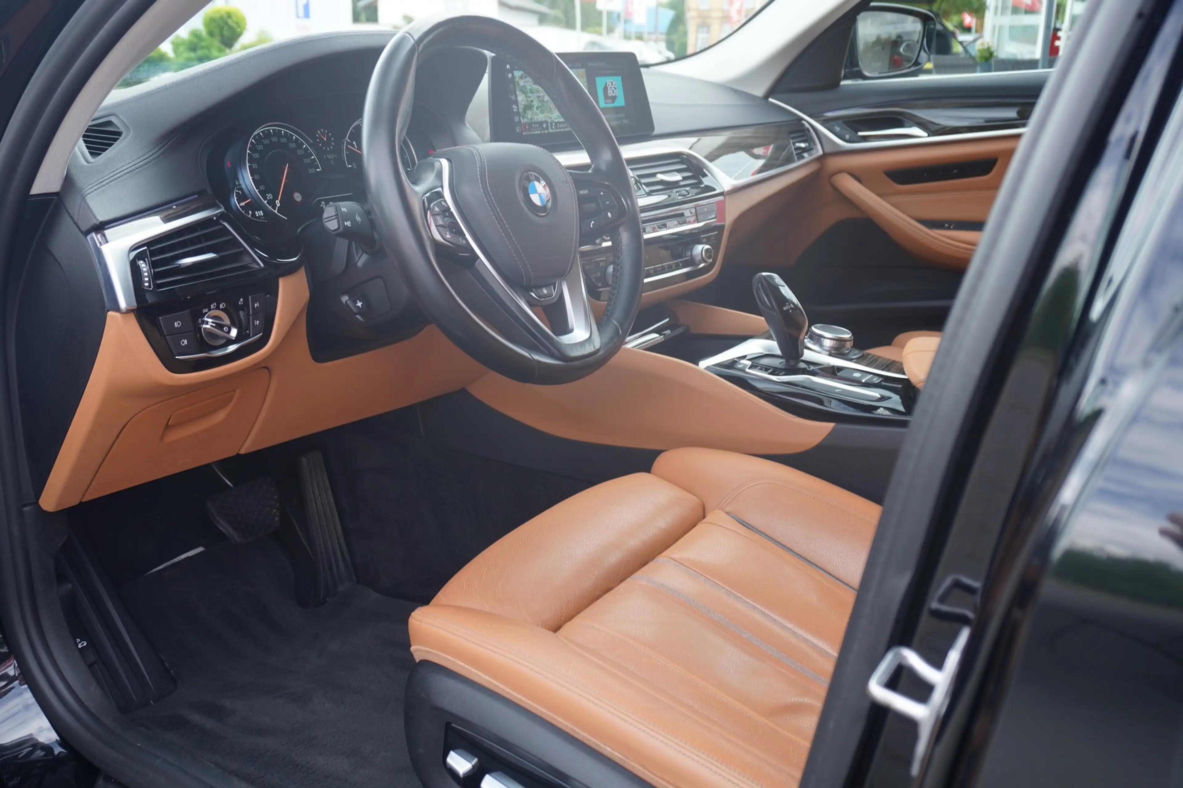 BMW 525 525d Luxury Line LED Navi ACC Head-Up Kamera DAB — photo 11