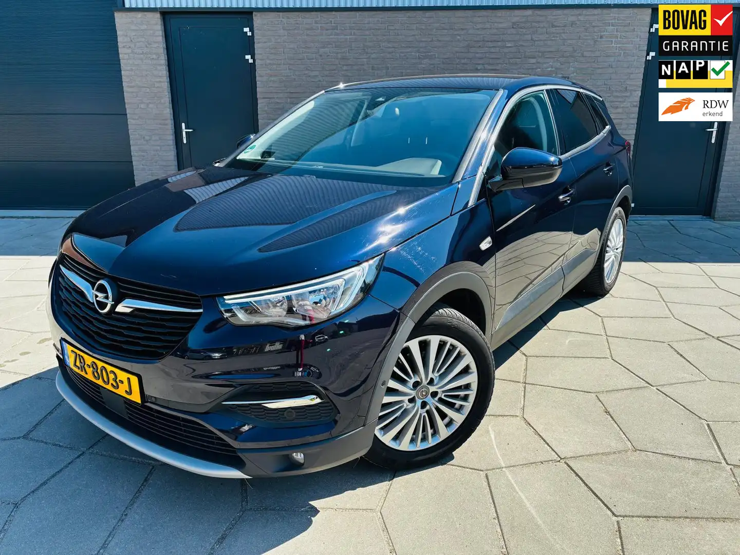 Opel Grandland X 1.2 Turbo Innovation Blau - 1