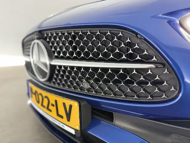 Mercedes-Benz C-Class view 13