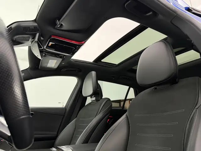 Mercedes-Benz C-Class view 14