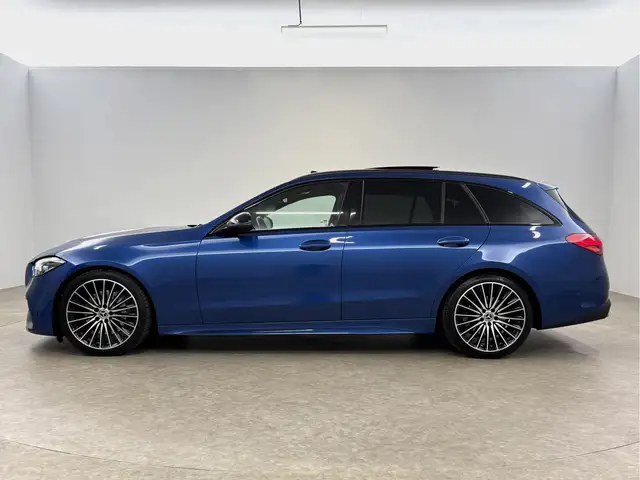 Mercedes-Benz C-Class view 11