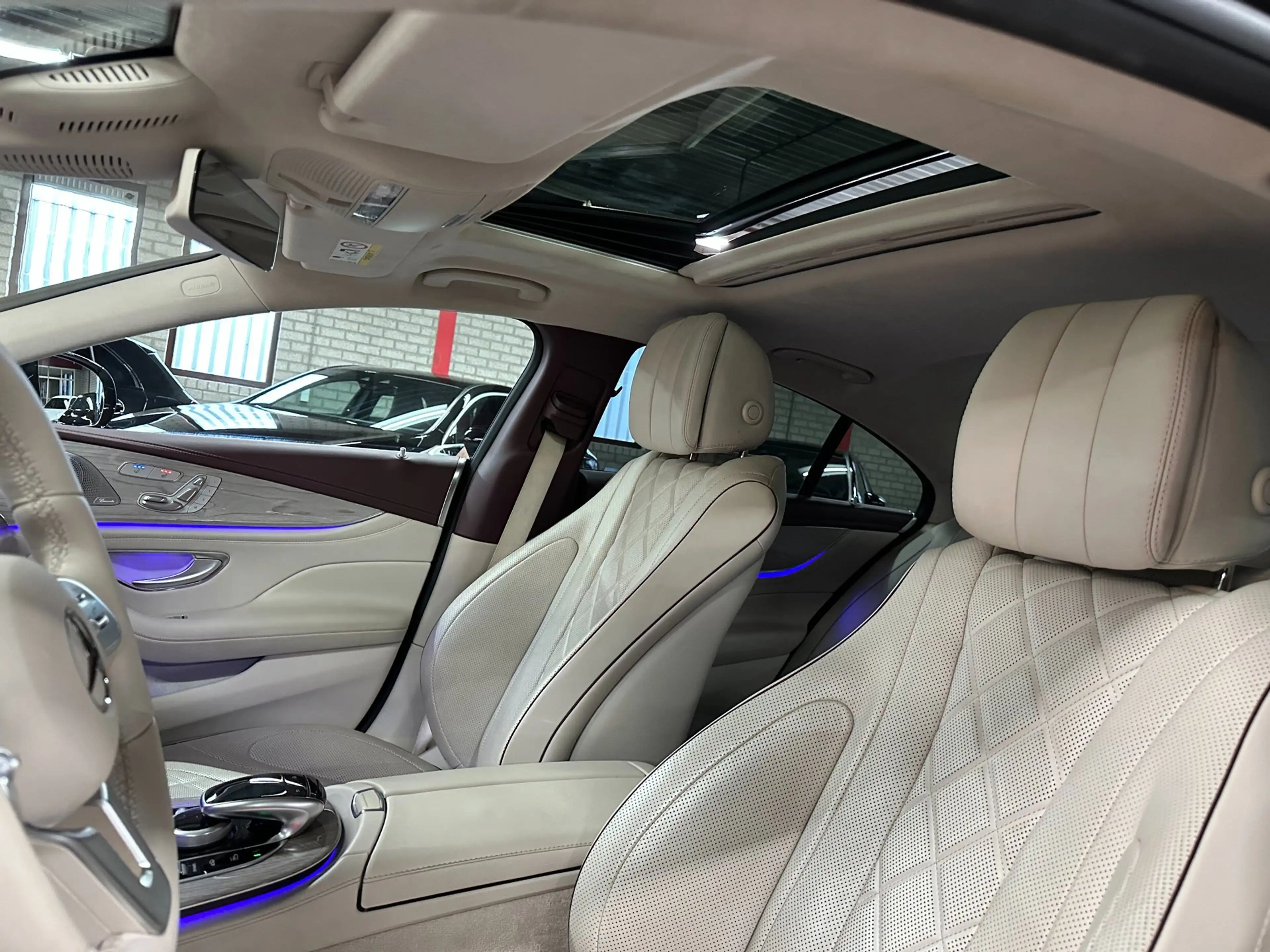 Mercedes-Benz CLS 450 4MATIC Premium Plus, Designo, VOL! — photo 13