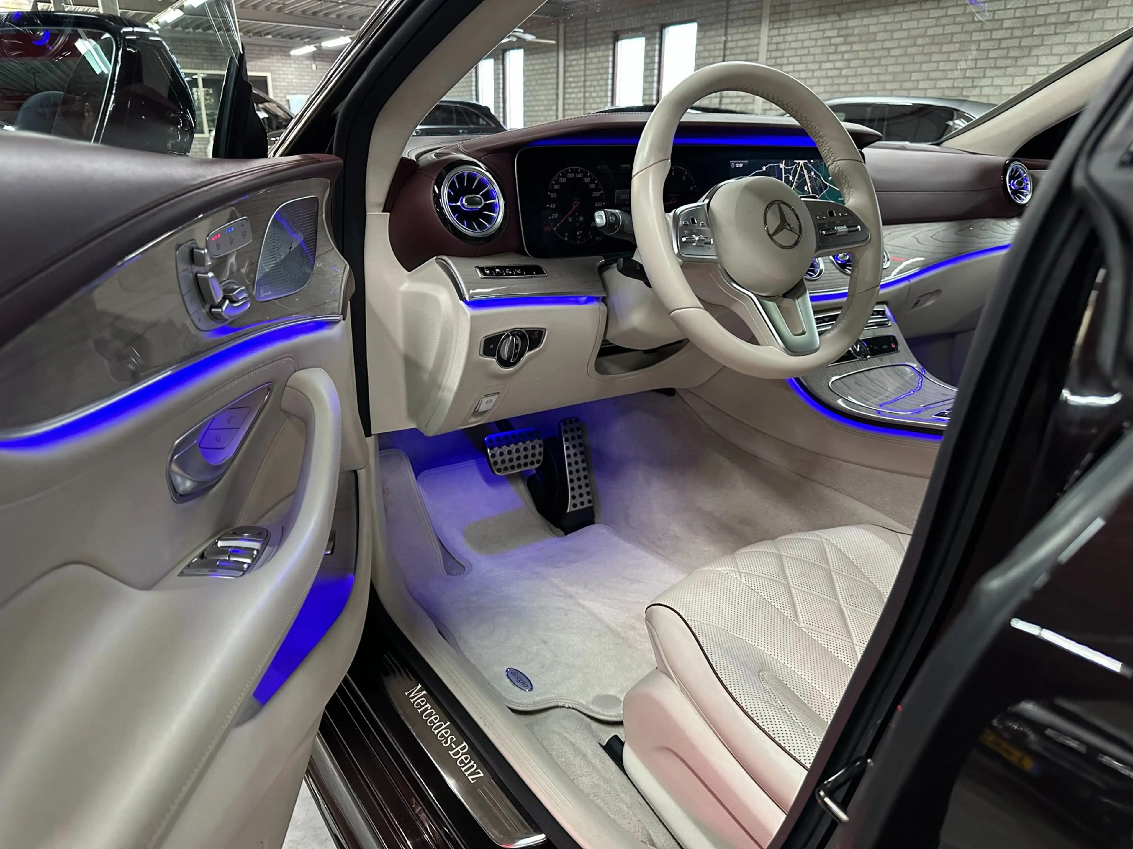 Mercedes-Benz CLS 450 4MATIC Premium Plus, Designo, VOL! — photo 9
