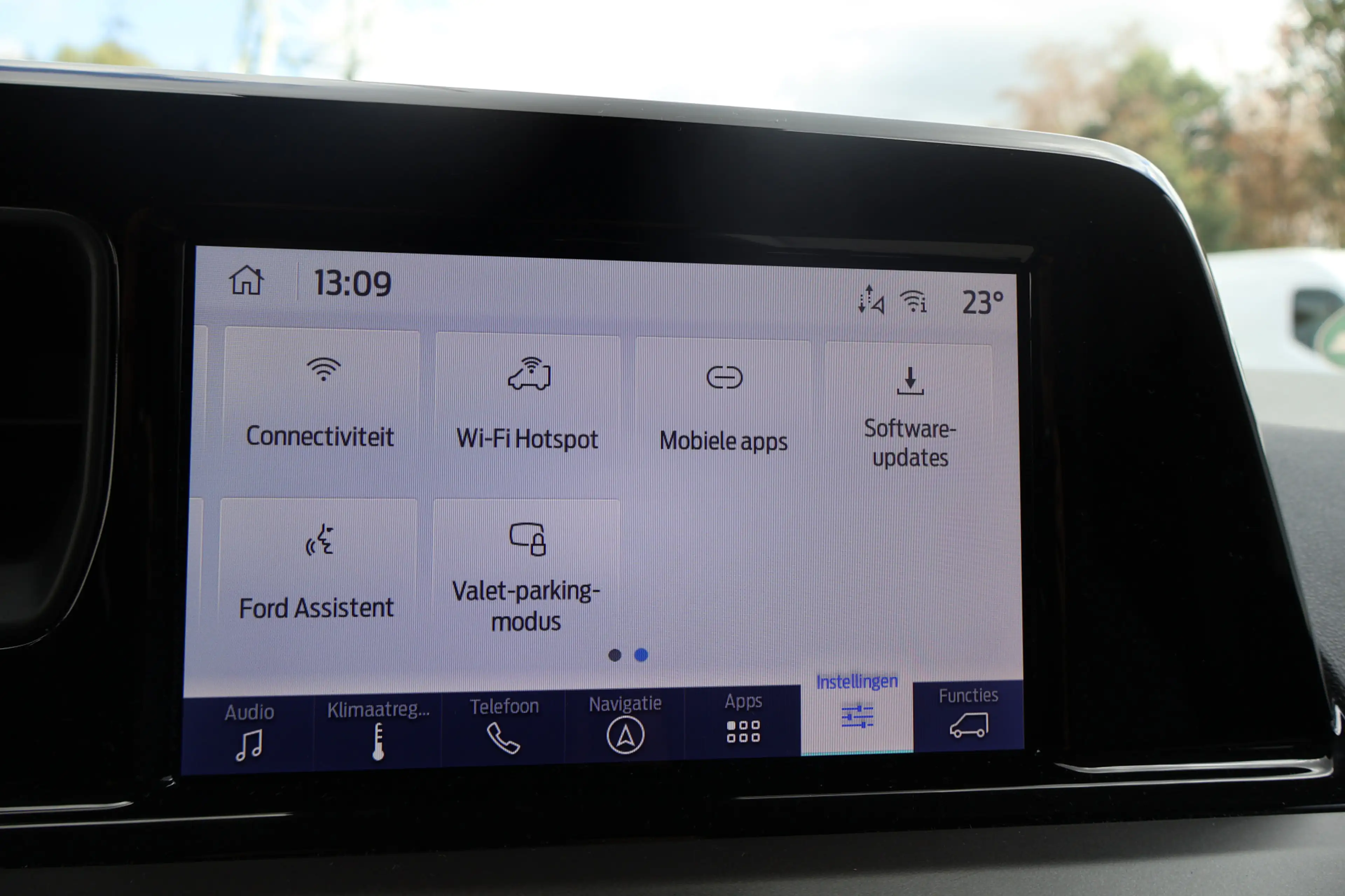 Ford Transit Courier 1.5 EcoBlue Limited — photo 34