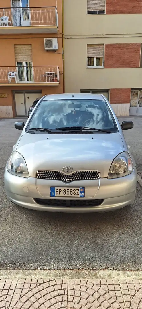 Toyota Yaris 3p 1.0 Sol - 1
