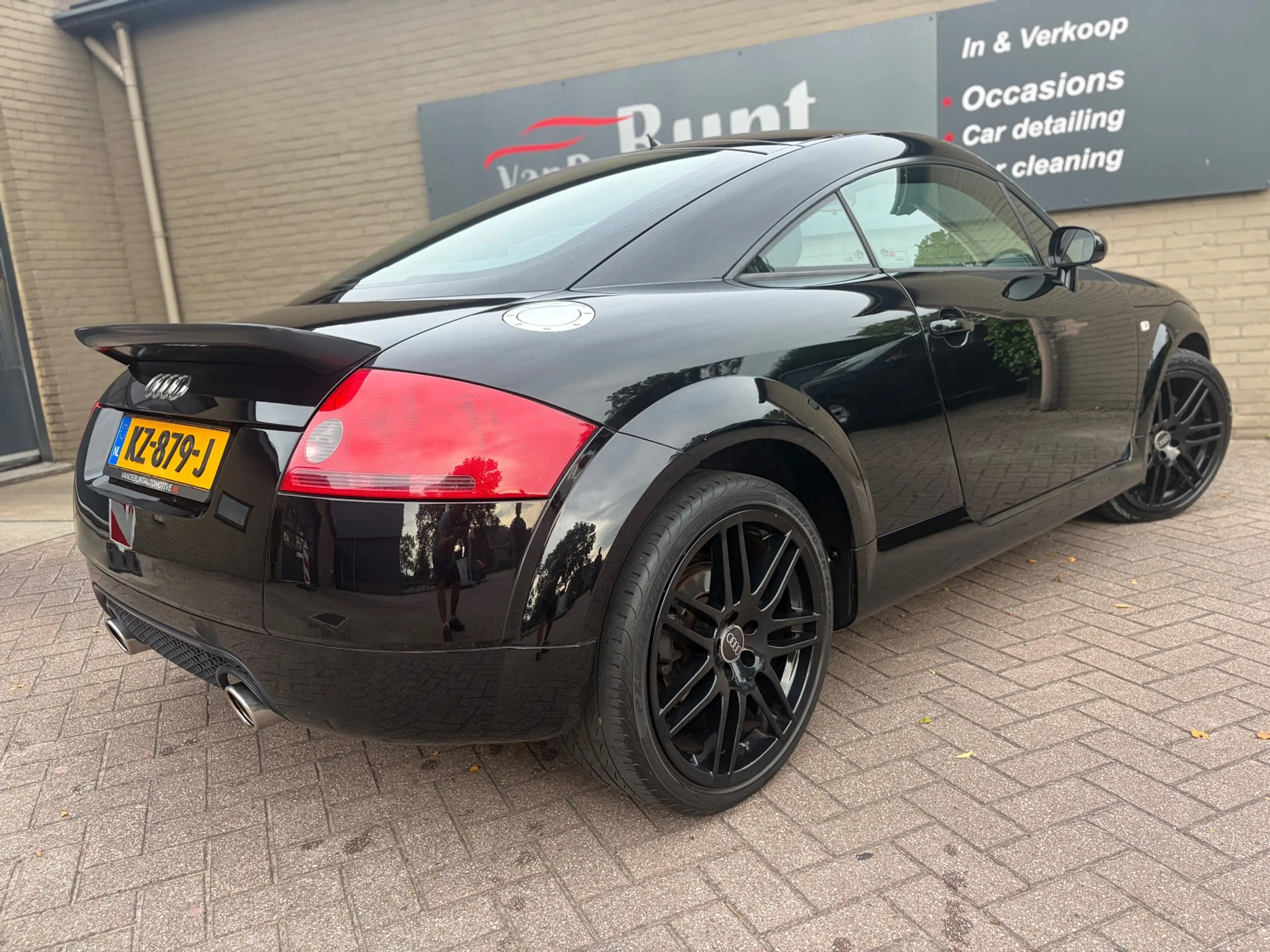 Audi TT 3.2 V6 quattro — photo 2
