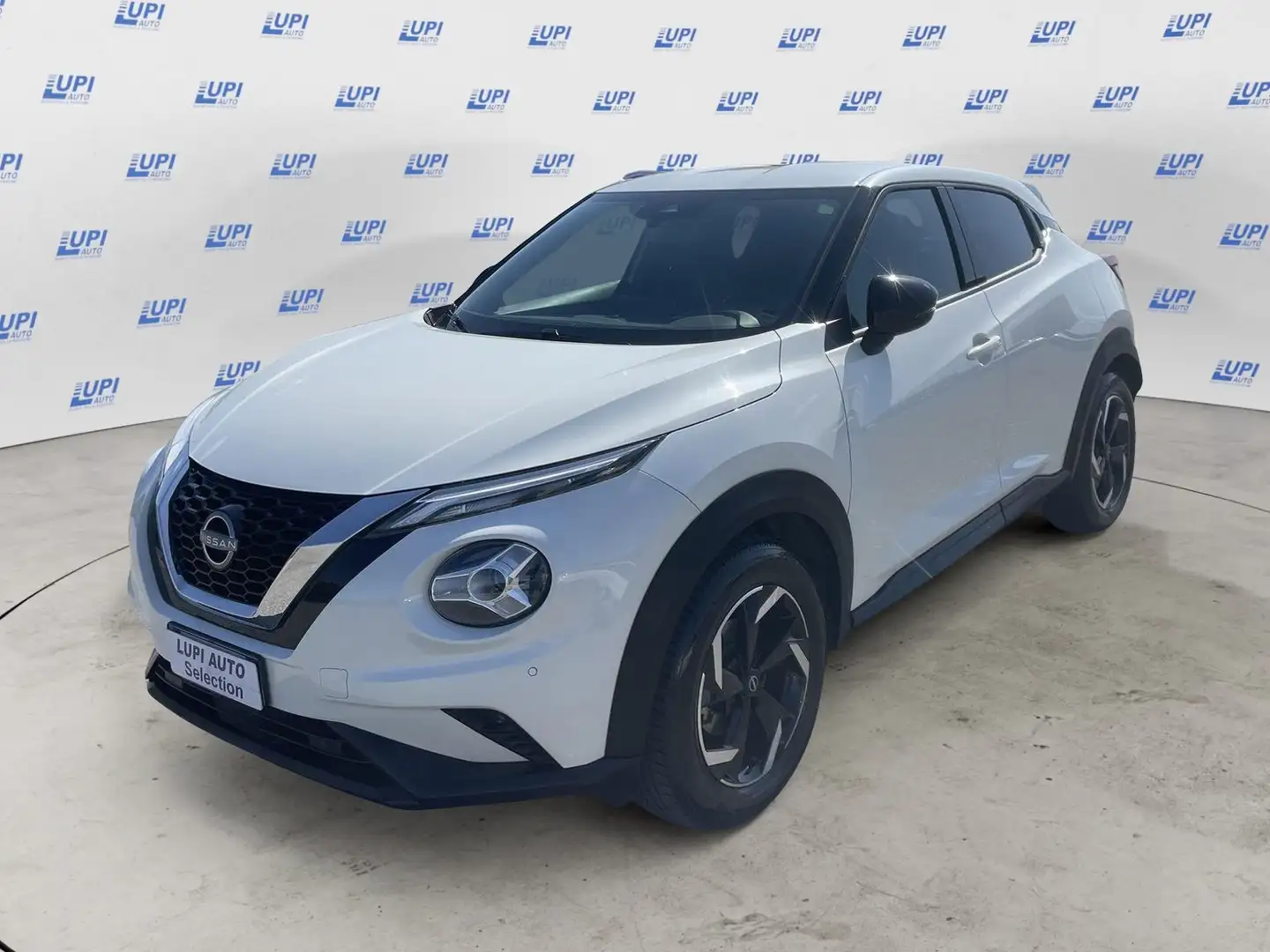 Nissan Juke 1.0 dig-t N-Connecta 114cv Bianco - 1