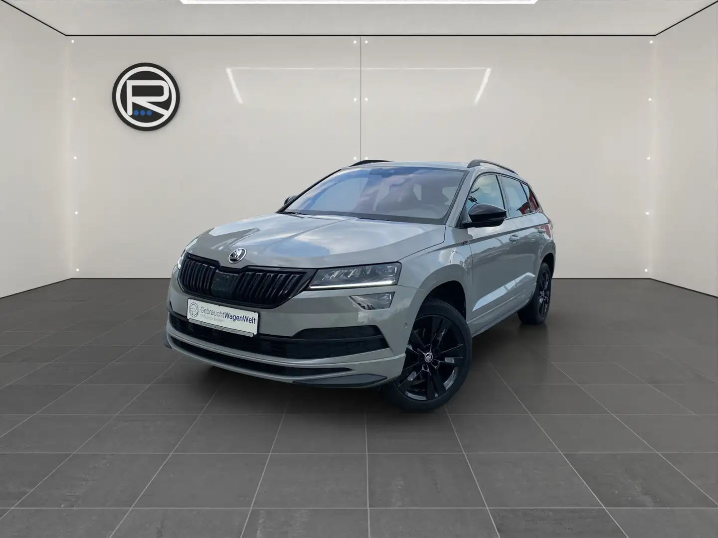 Skoda Karoq 1.5 TSI Sportline *KAMERA SHZ* Grau - 2