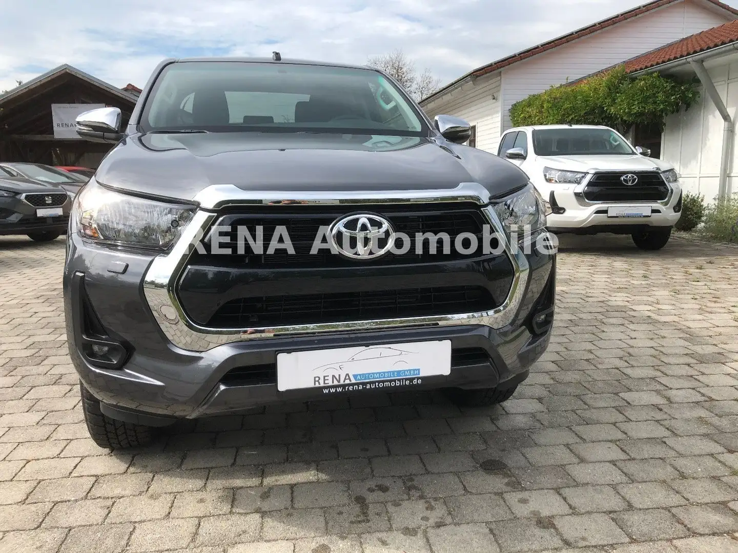 Toyota Hilux Comfort 2.8 DOKA *APP*DAB*ACC*SHZ*2025* Gris - 2
