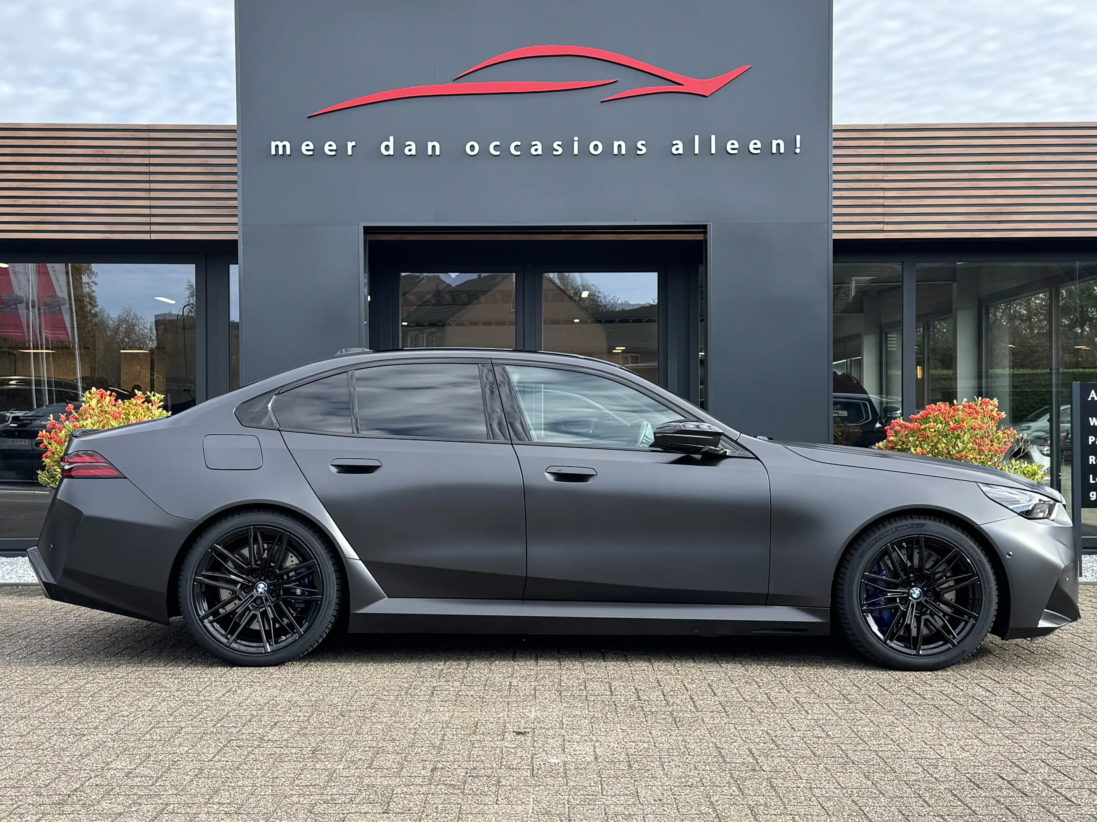 BMW M5 Sedan 727 Pk | Carbon Pack | Pano | B&W | Geventil — photo 4