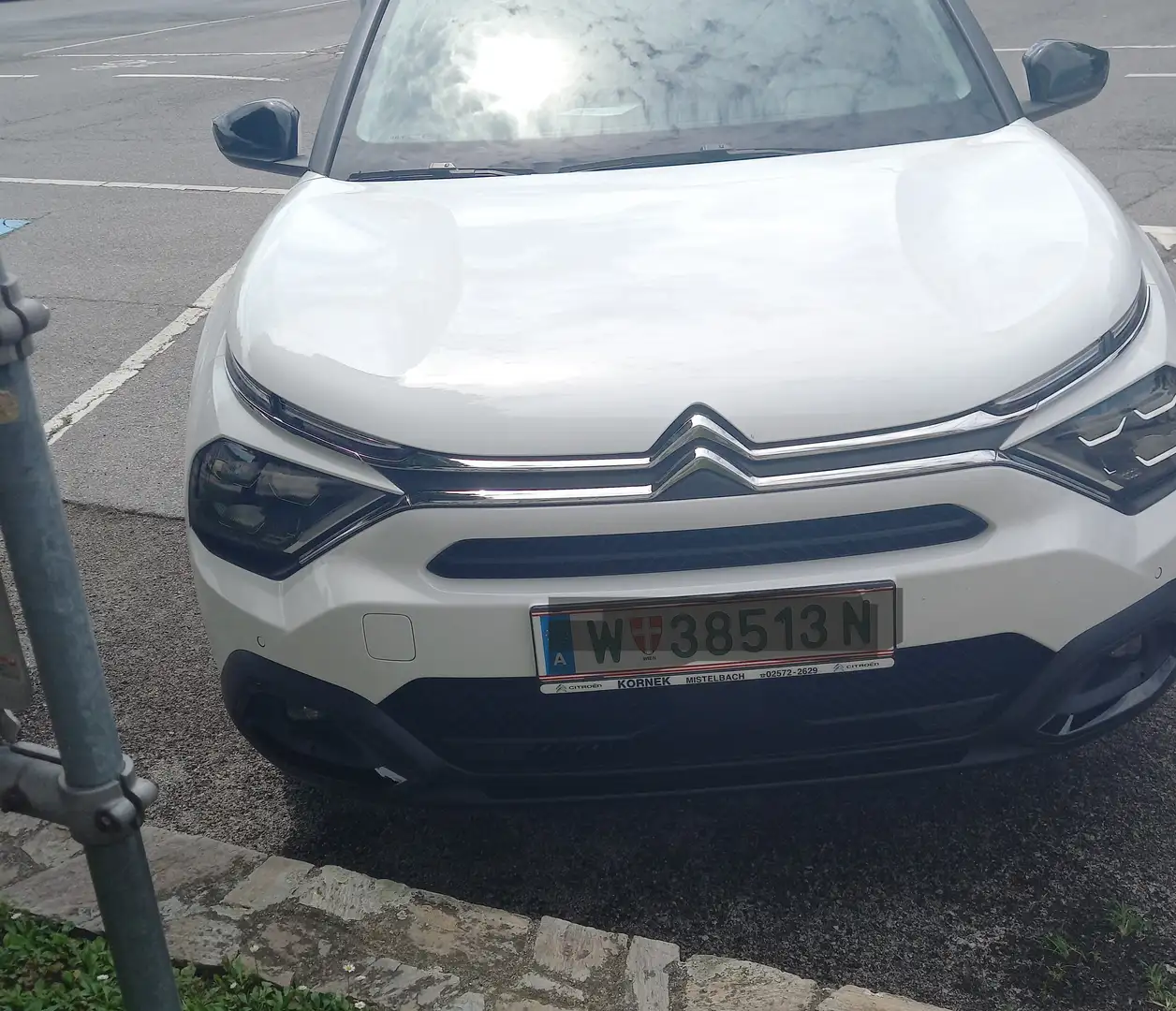 Citroen E-C4 Electric e-C4 X Elektromotor 136 50kWh Feel Pack Feel Pack Weiß - 1