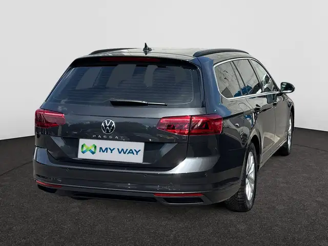 Volkswagen Passat view 5