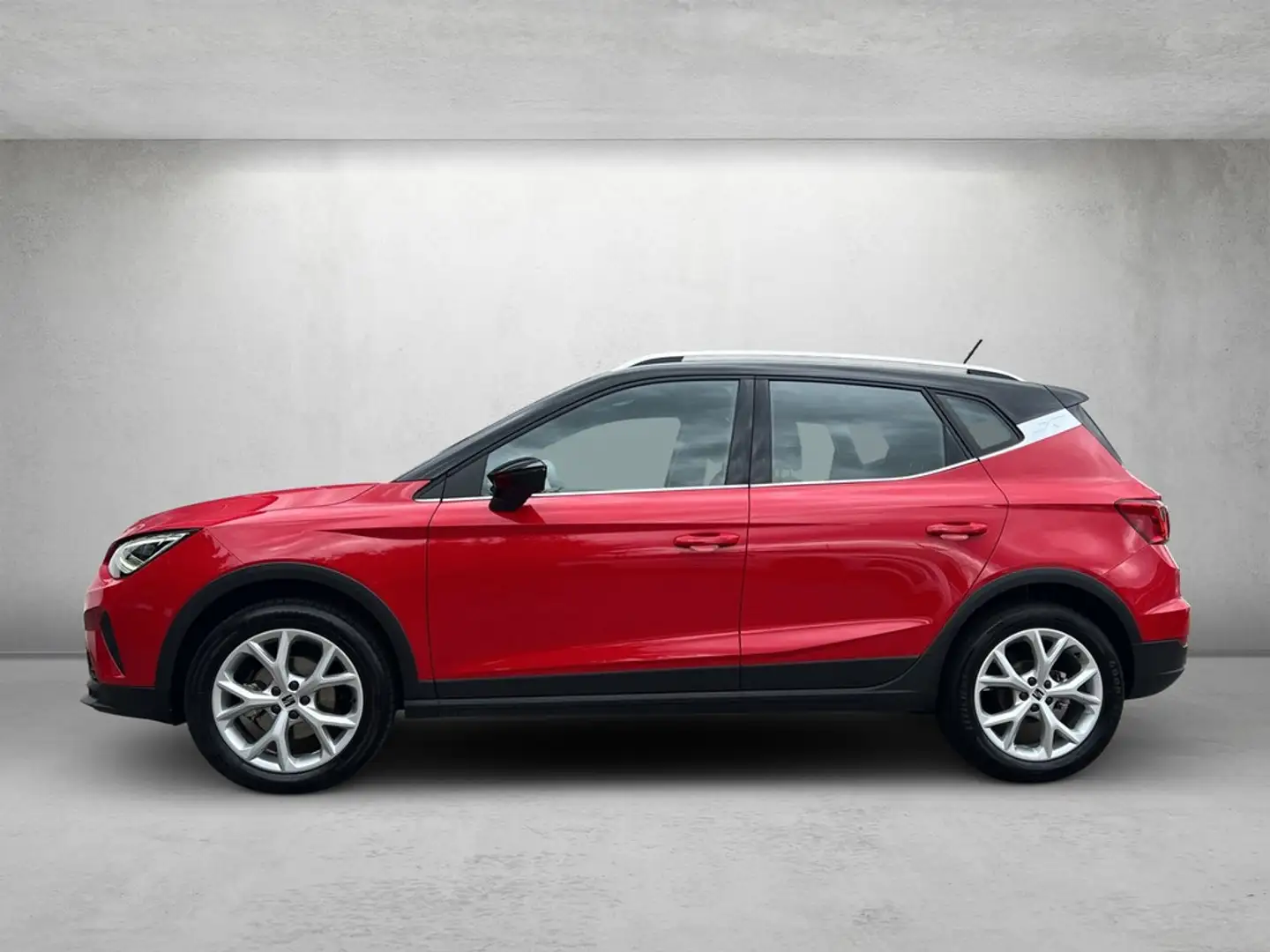 SEAT Arona 1.5 TSI DSG FR *Navi*LED* Rot - 2