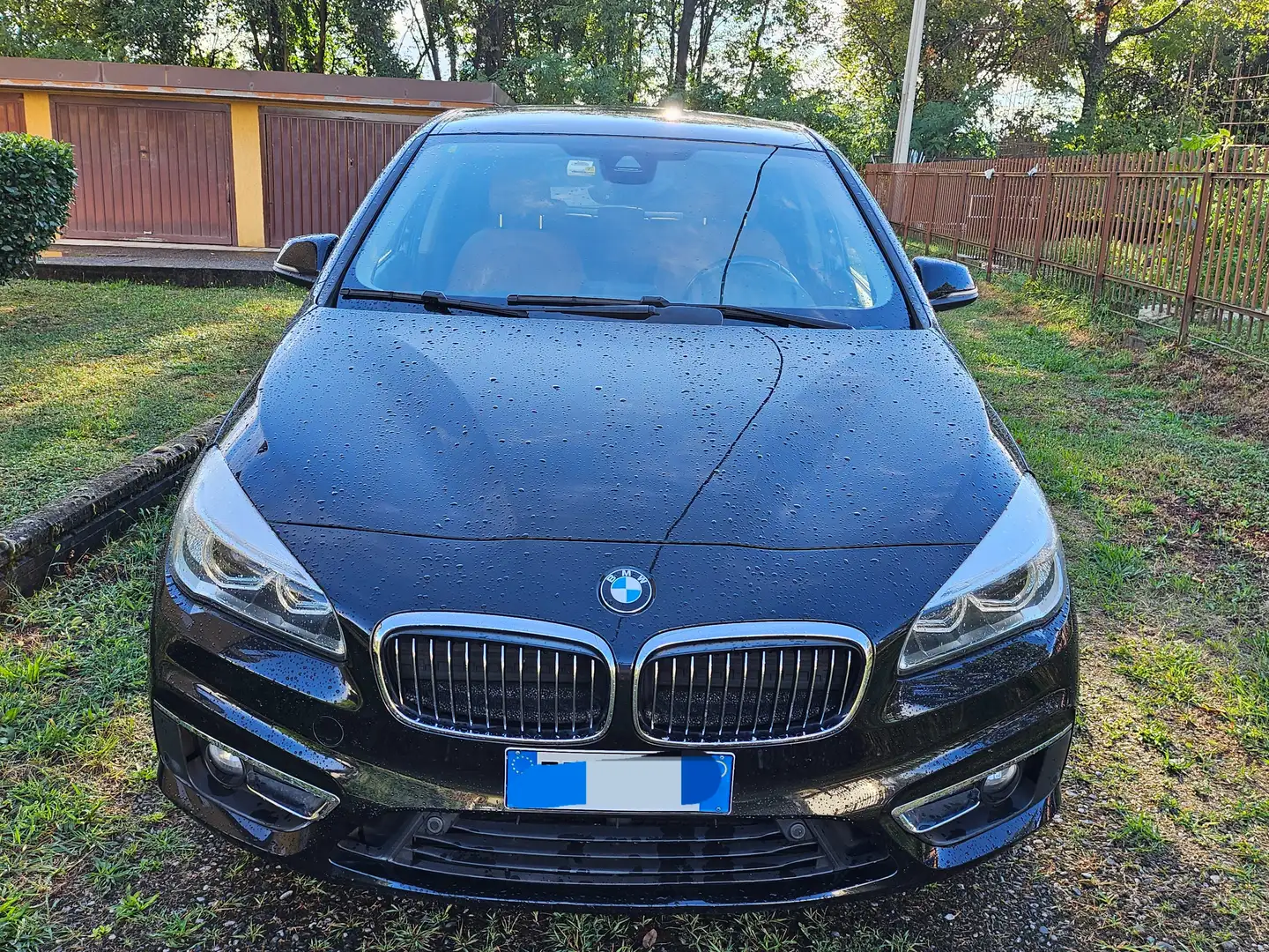 BMW 218 BMW Serie 2 A.T. (F45) 218d Active Tourer Sport Nero - 2