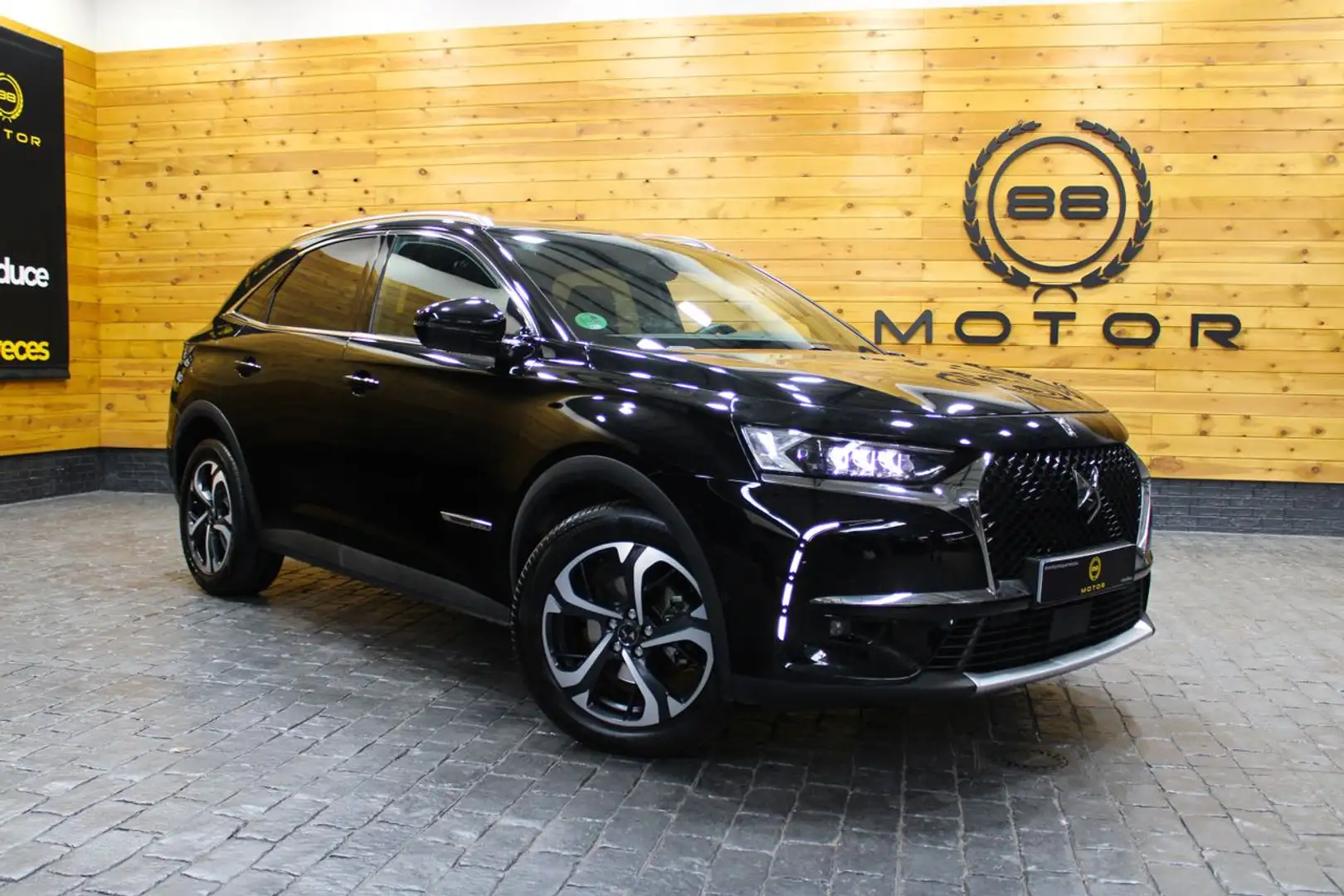 DS Automobiles DS 7 Crossback BlueHDi 132kW (180CV) Auto. GRAND CHIC Zwart - 1