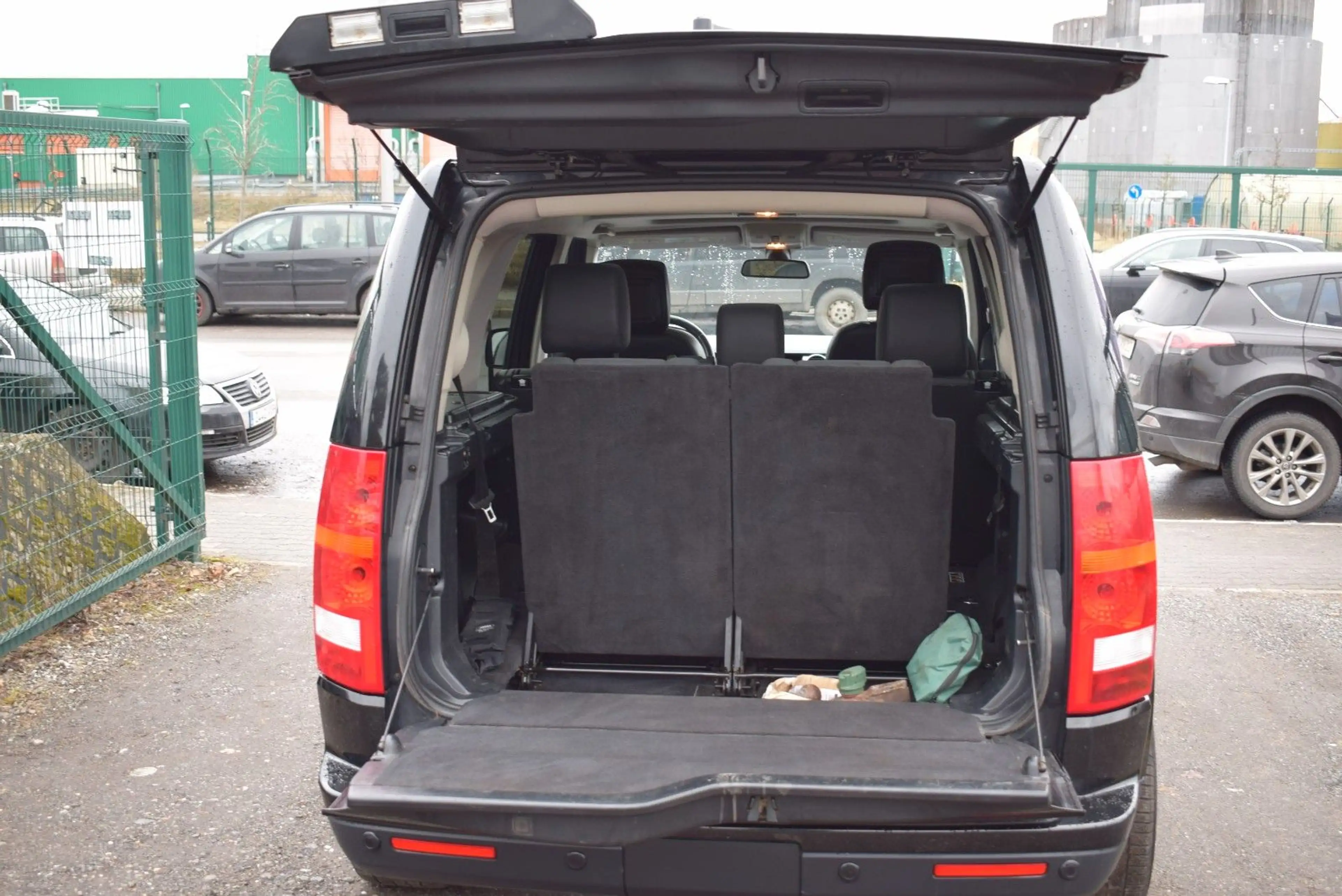 Land Rover Discovery V6 TD HSE — photo 8
