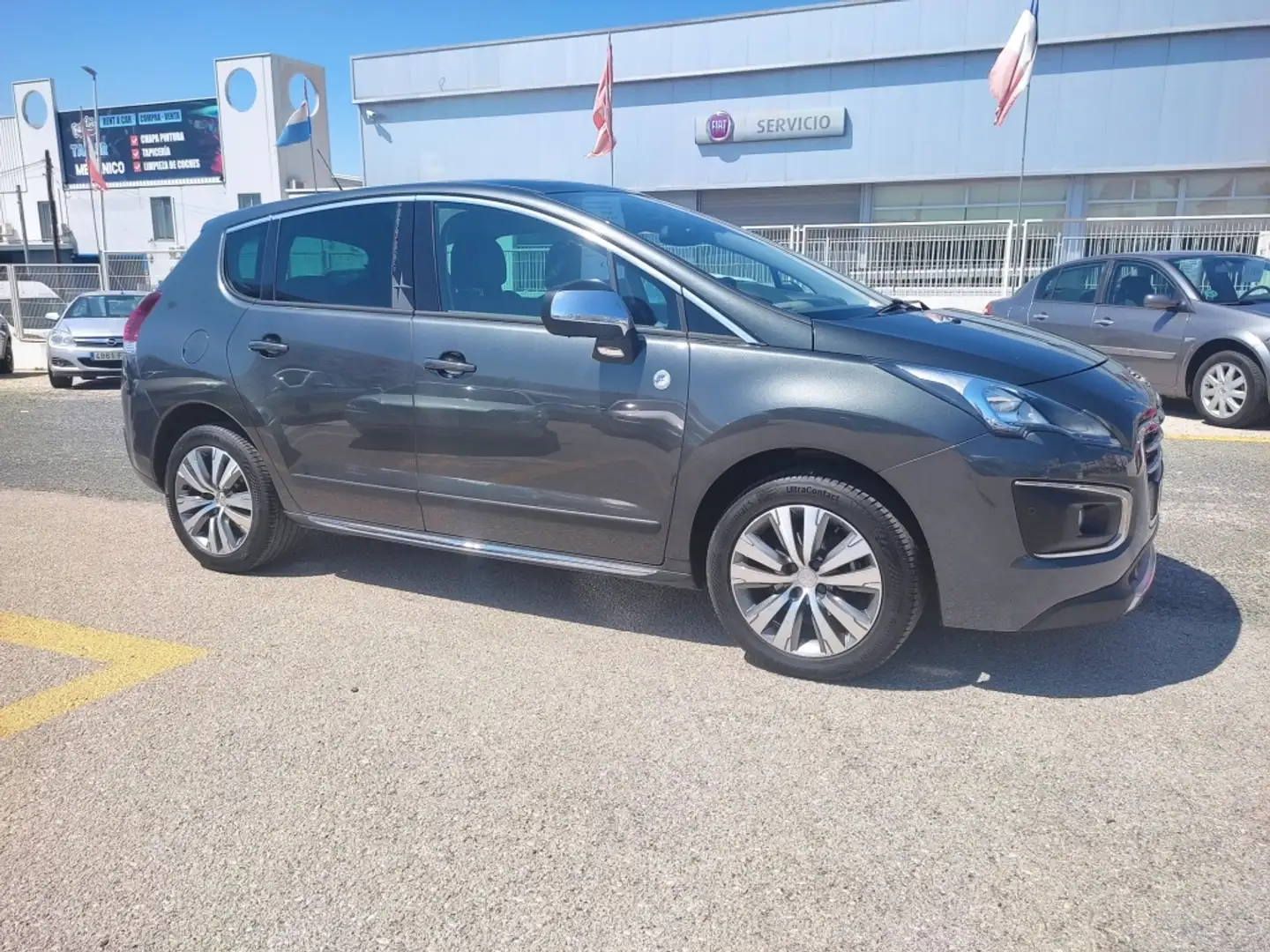 Peugeot 3008 1.6 BlueHDi Crossway EAT6 120 Grigio - 1