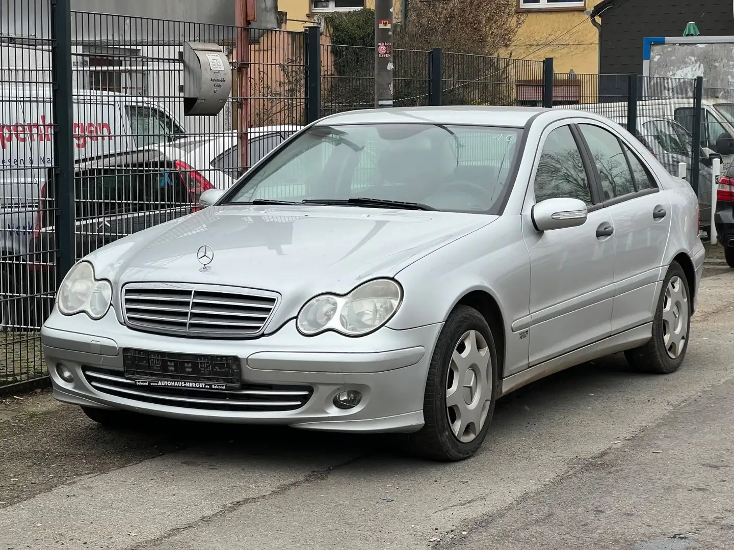 Mercedes-Benz C 180 Kompressor*SITZHZ*SERVO*MOTORPROBLEM!!! Argent - 1