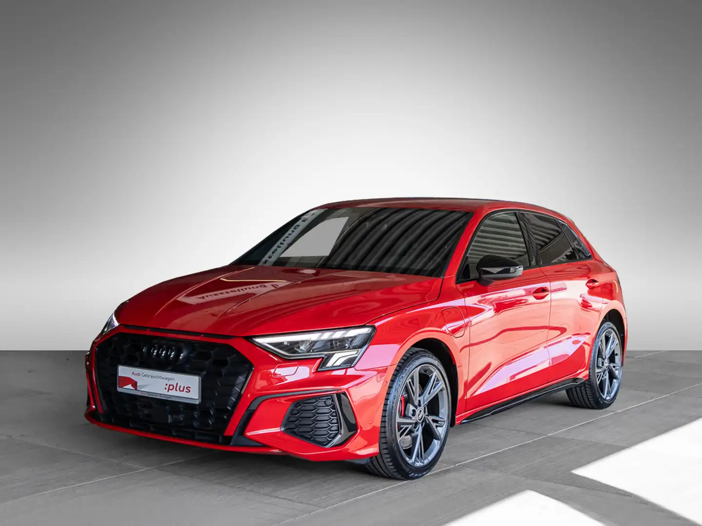 Audi A3 Sportback 45 TFSI e S line AHK Parkassistent Rot - 2