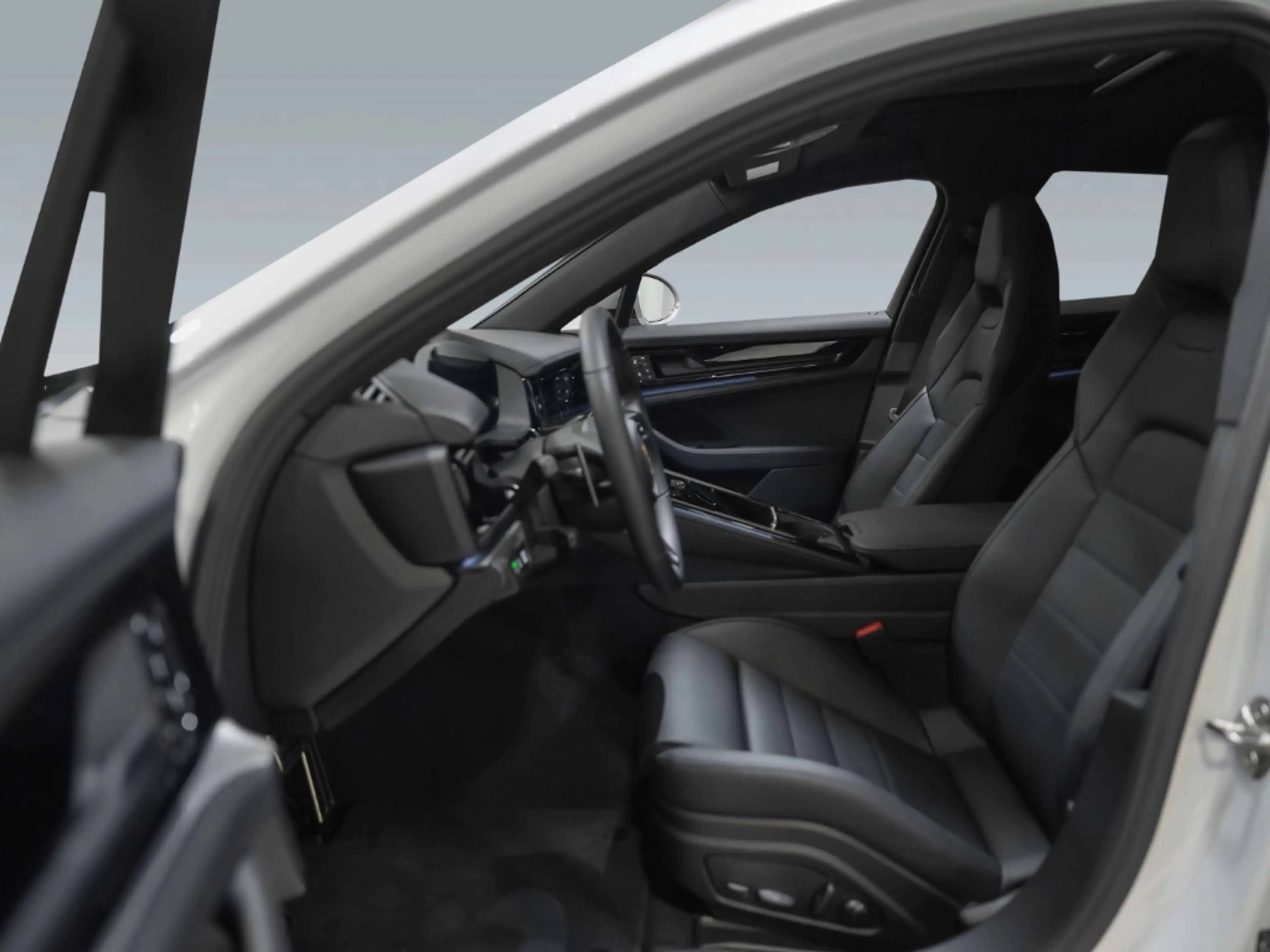Porsche Panamera 4 E-Hybrid — photo 4