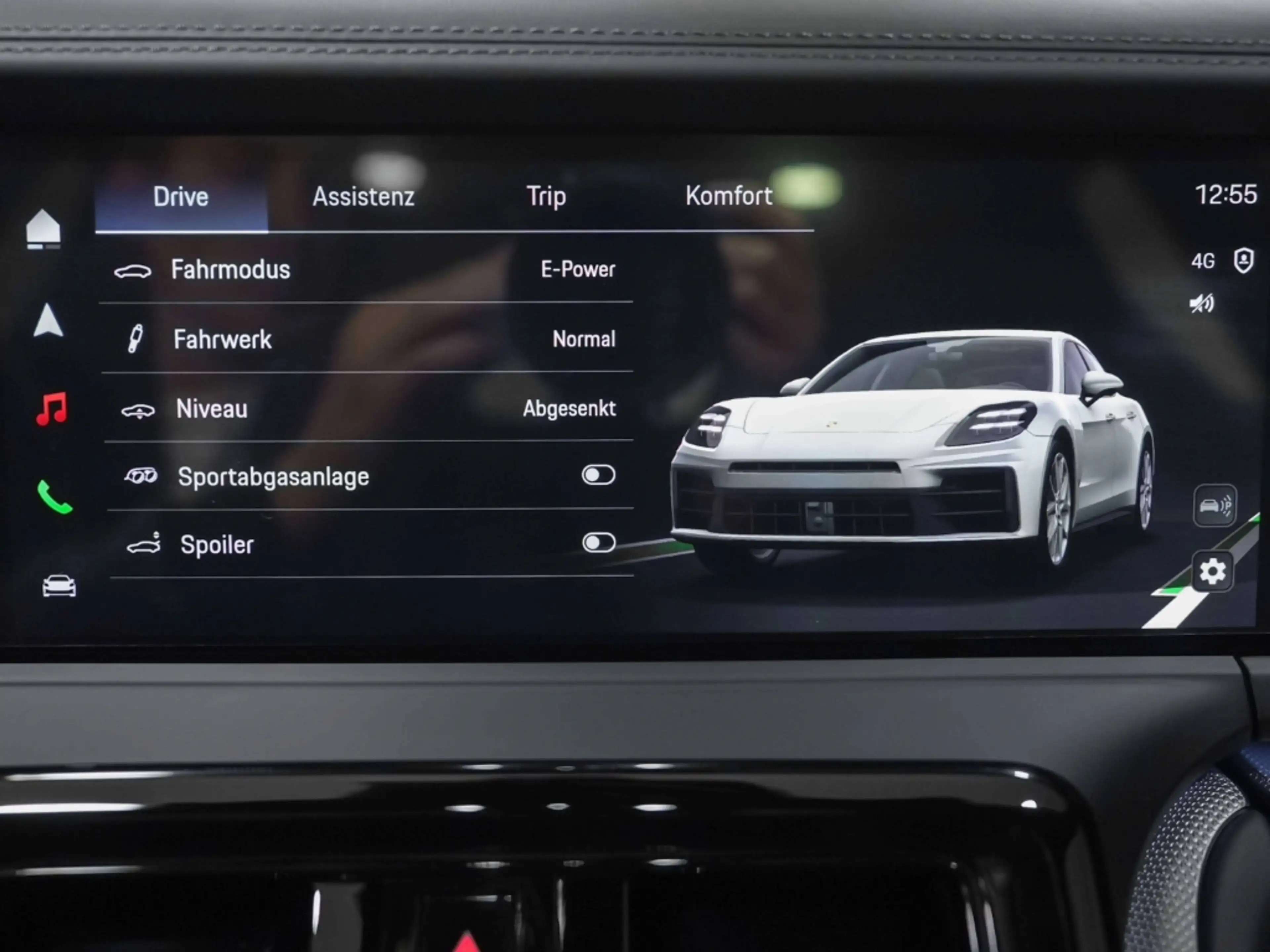 Porsche Panamera 4 E-Hybrid — photo 12