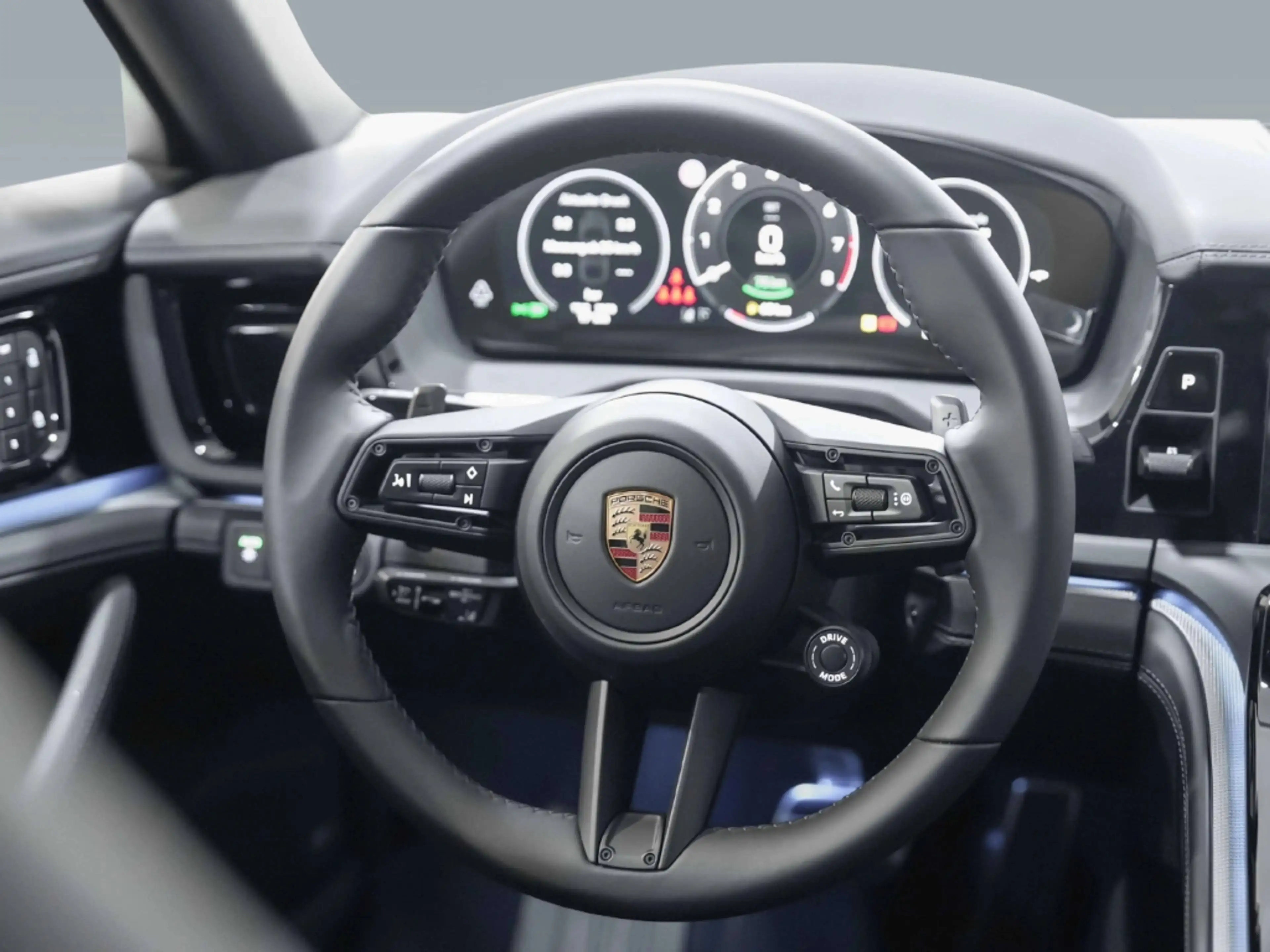 Porsche Panamera 4 E-Hybrid — photo 11
