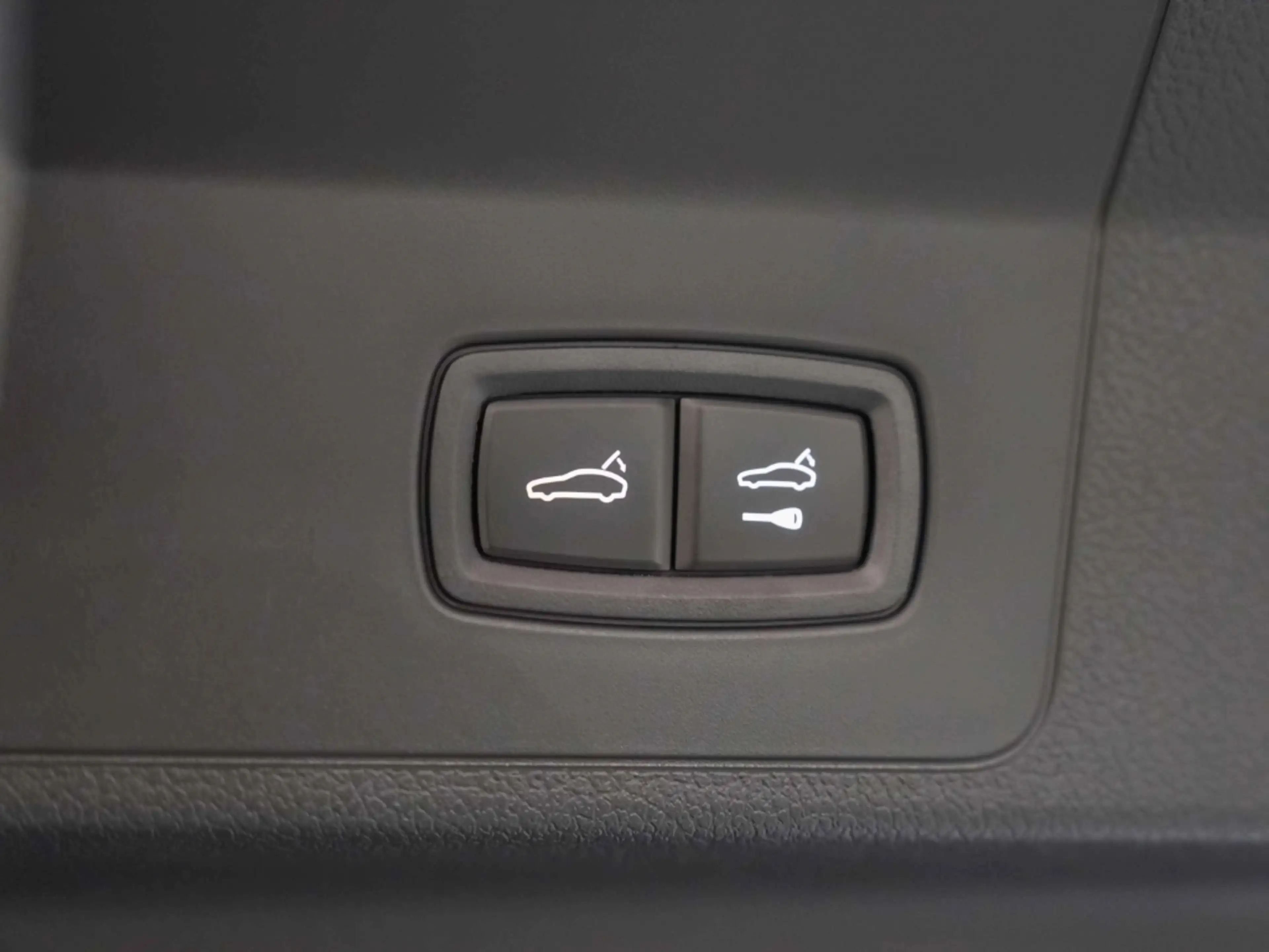 Porsche Panamera 4 E-Hybrid — photo 9