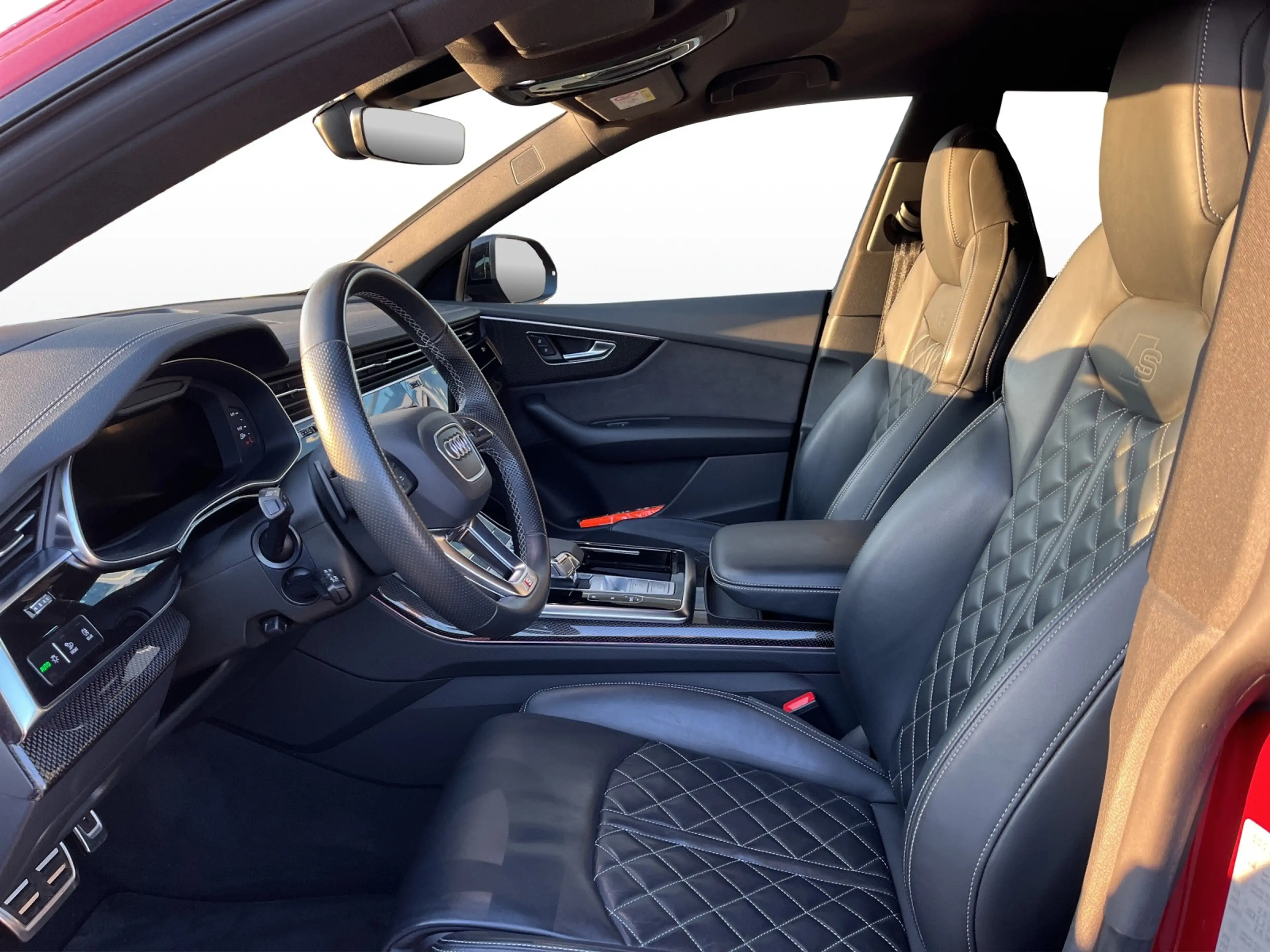 Audi SQ8 FSI 4.0 TFSI quattro STANDHZ B&O 360° HUD — photo 9