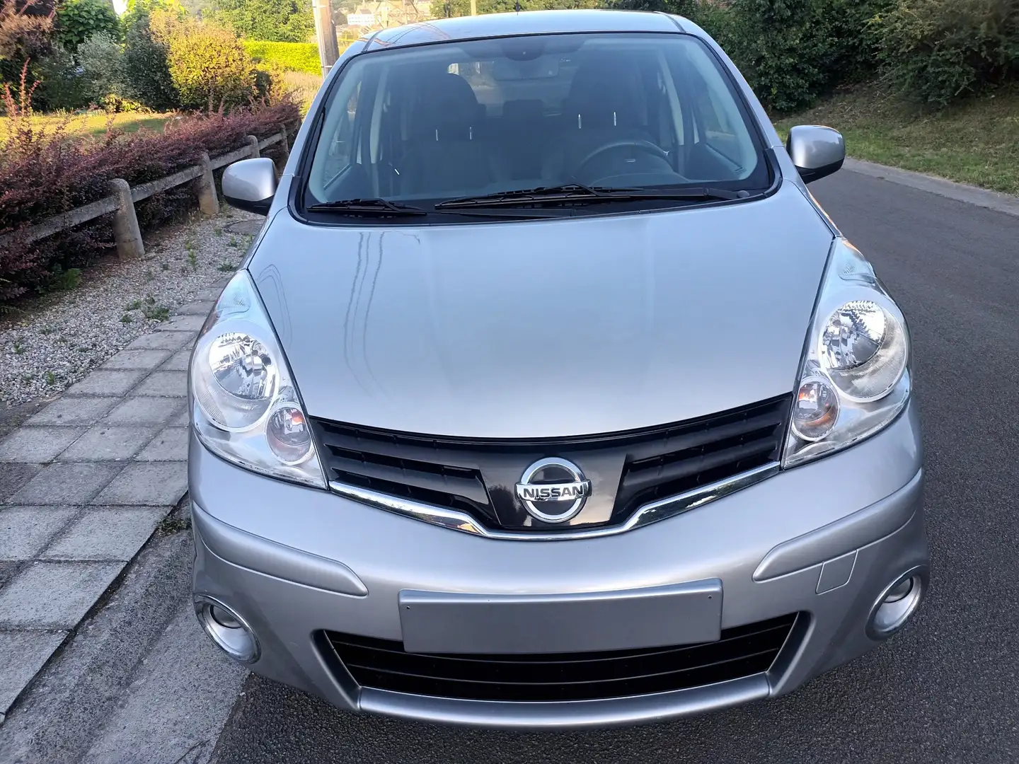 Nissan Note Note 1.6i essence Gris - 1