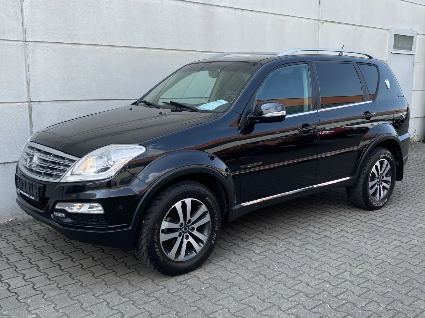 SsangYong Rexton 2.0 RX200 4WD AT Quartz AHK Alu18 Memory Shz Noir - 2