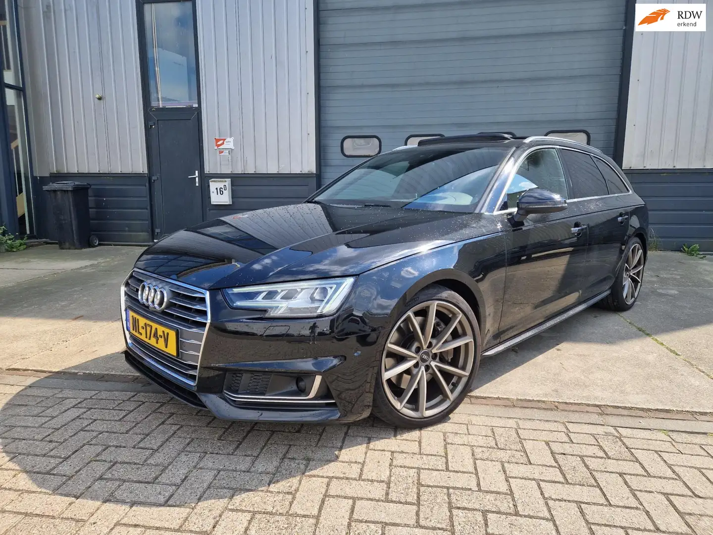 Audi A4 Avant 3.0 TDI Quattro S-Line *Meeneemprijs*Zeer co Zwart - 1