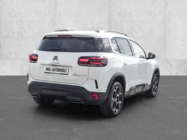 Citroen C5 Aircross view 2