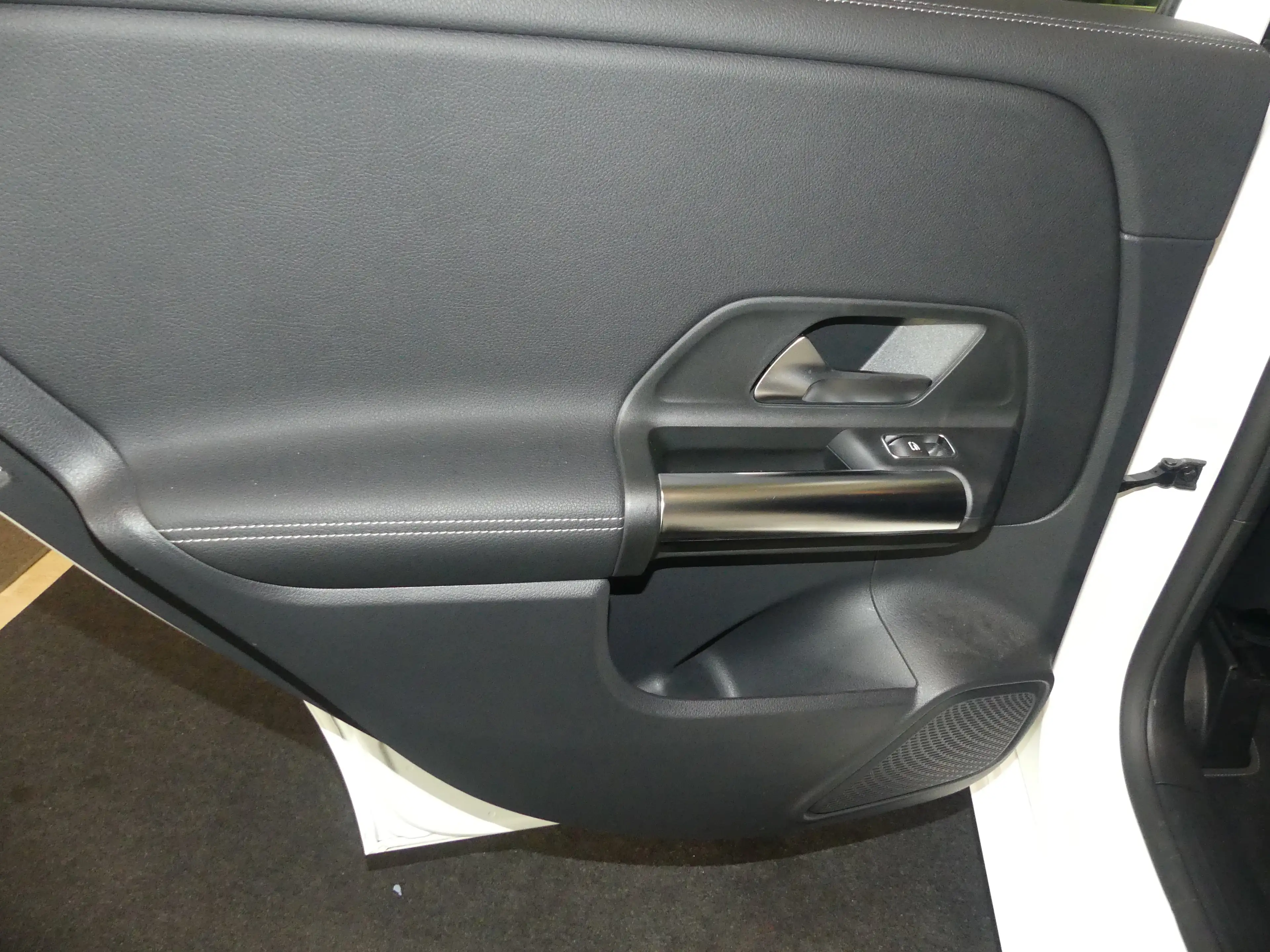 Mercedes-Benz B 200 Progressive, el. Memory-Sitze, Standheizung — photo 9