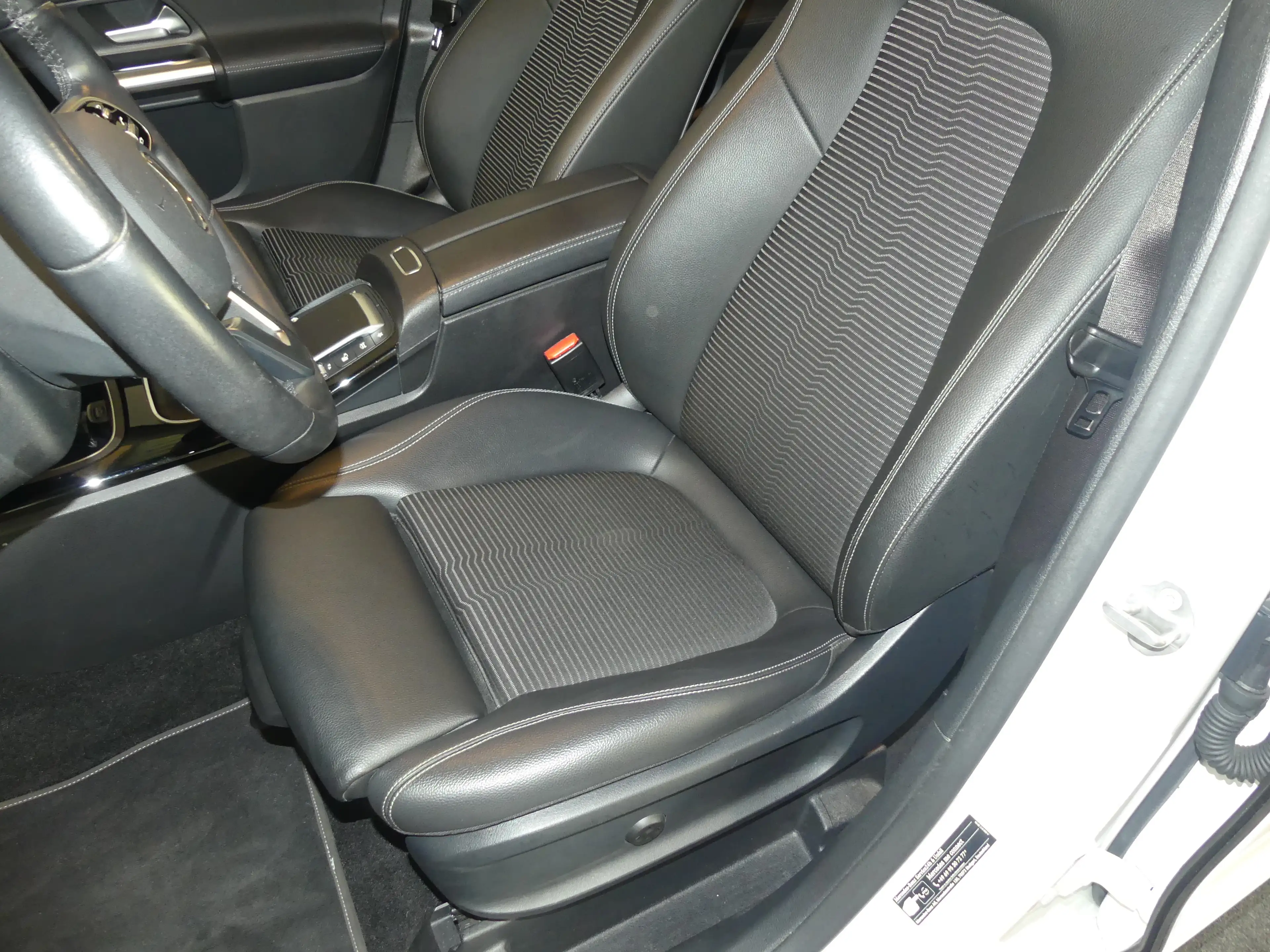 Mercedes-Benz B 200 Progressive, el. Memory-Sitze, Standheizung — photo 10
