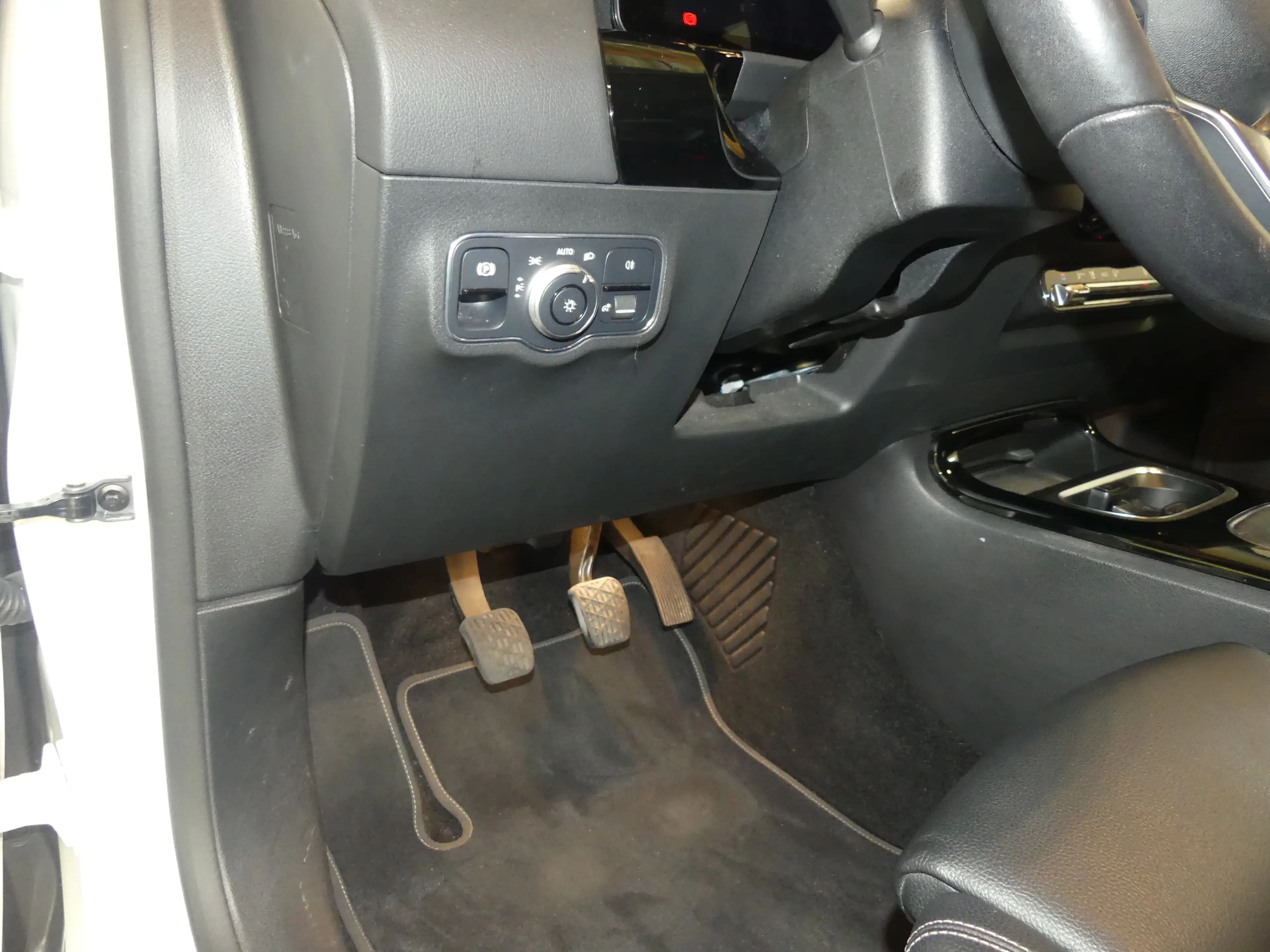 Mercedes-Benz B 200 Progressive, el. Memory-Sitze, Standheizung — photo 6