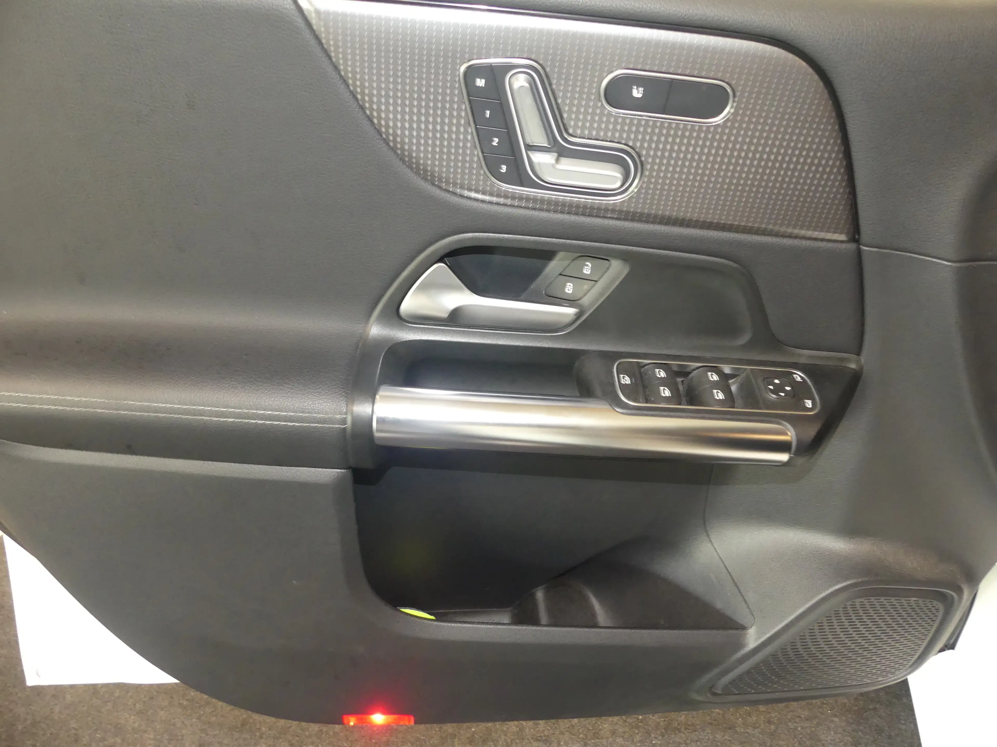 Mercedes-Benz B 200 Progressive, el. Memory-Sitze, Standheizung — photo 4