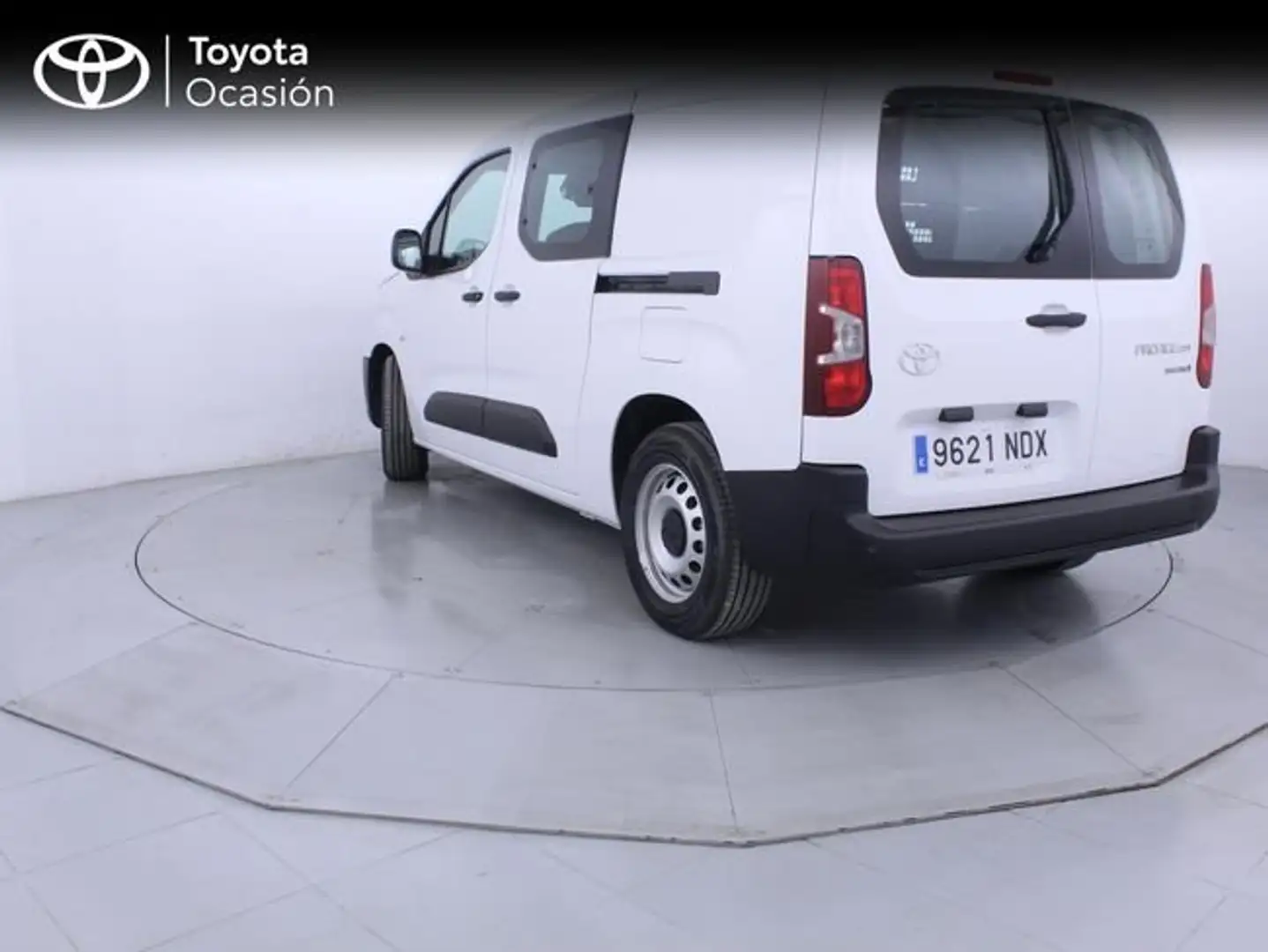 Toyota Proace City GX COMBI N1 L2 50 KwH EV Blanco - 2