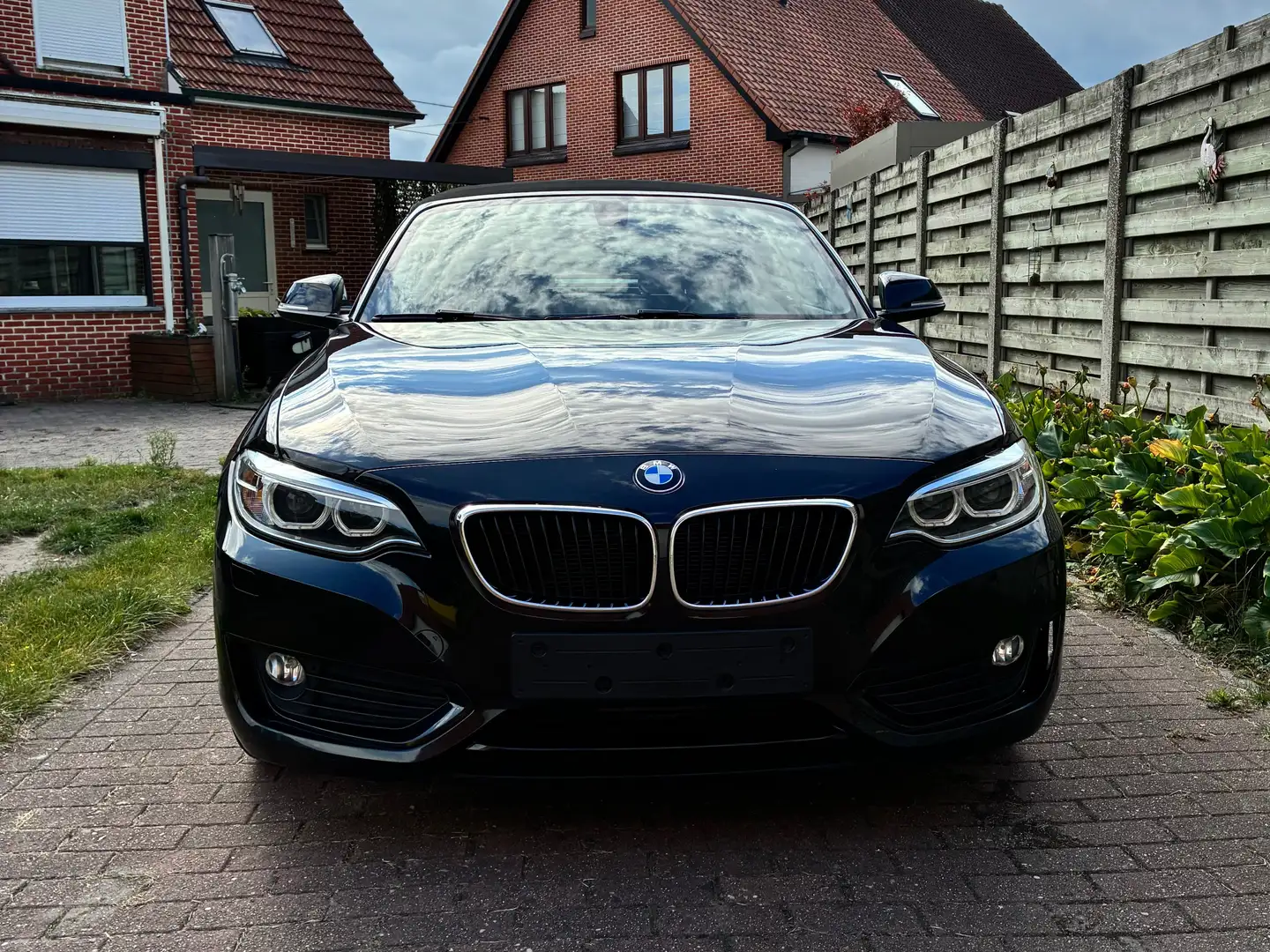 BMW 220 220d Cabrio Sport-Aut. Luxury Line - 1