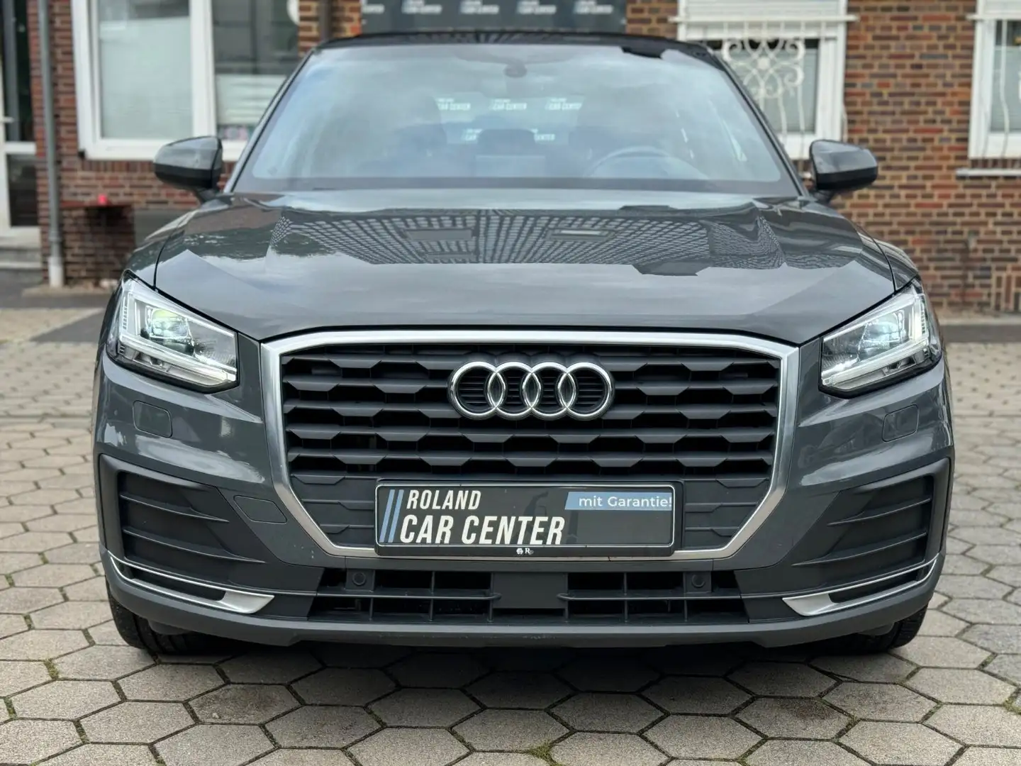 Audi Q2 Nardograu Pano Keyless Automatik Grau - 2