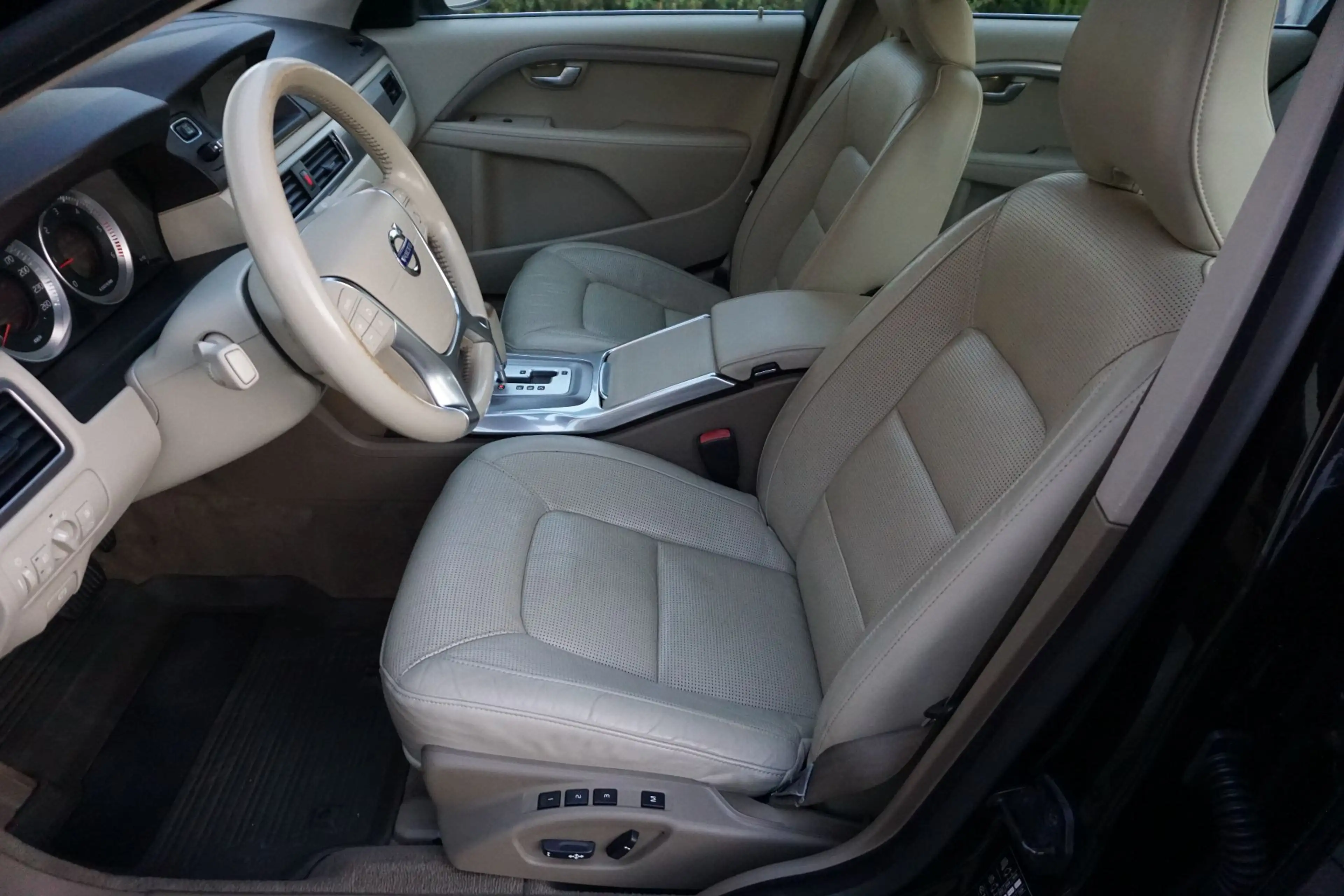 Volvo S80 D3 Momentum Geartronic | € 93 mtl | Sitzbelüftung — photo 10