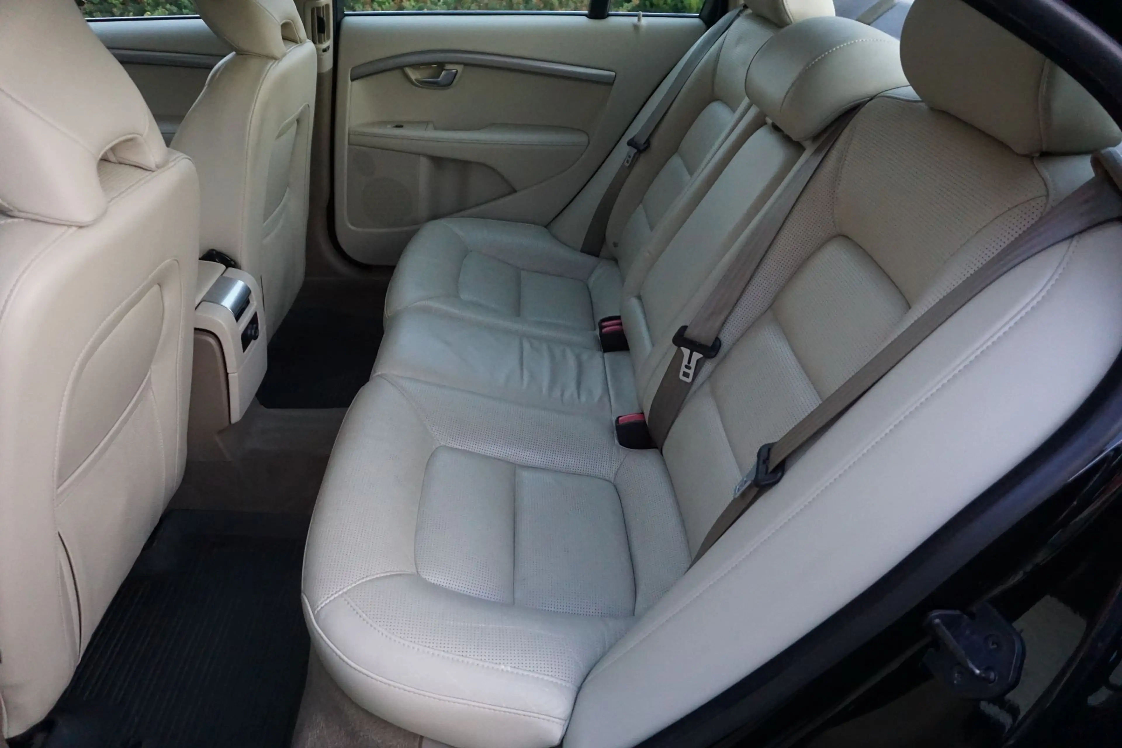 Volvo S80 D3 Momentum Geartronic | € 93 mtl | Sitzbelüftung — photo 11