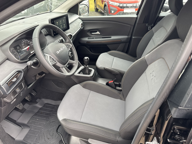 Dacia Jogger TCe 110 Extreme 5-Sitzer+Klimaauto.+RFK+PDC — photo 5