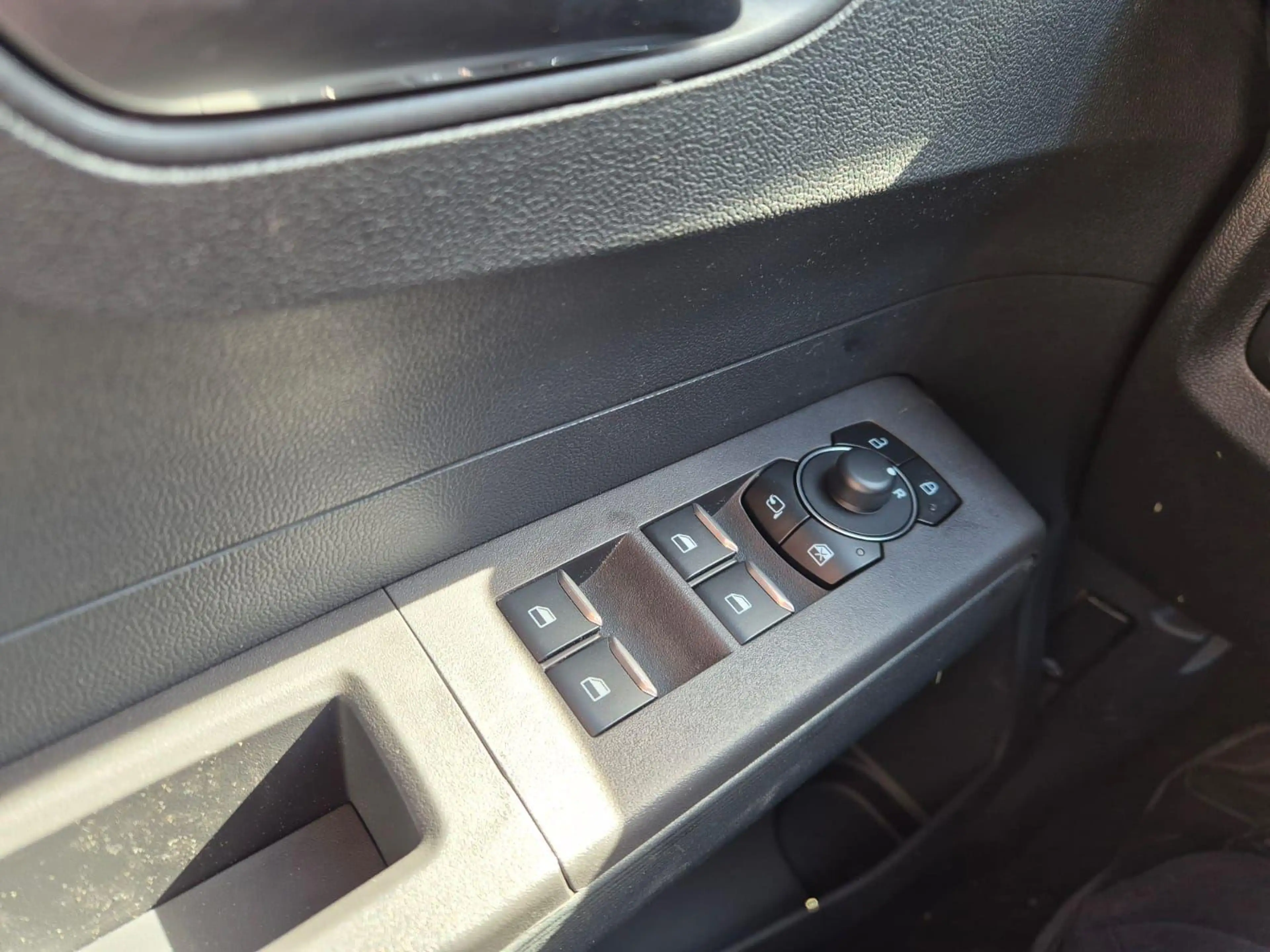 Ford Tourneo Courier 1.0 EcoBoost 125PS Active Teil-Leder Sitzh — photo 14