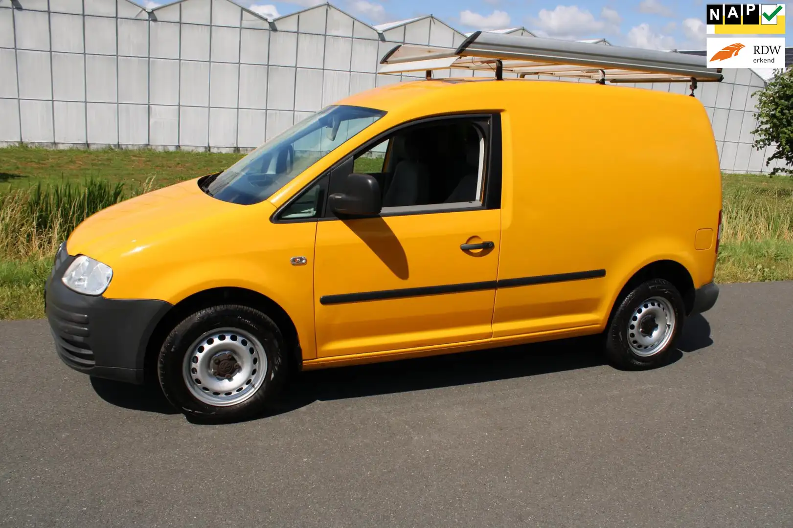 Volkswagen Caddy 2.0 SDI 850 kg. Jaune - 1