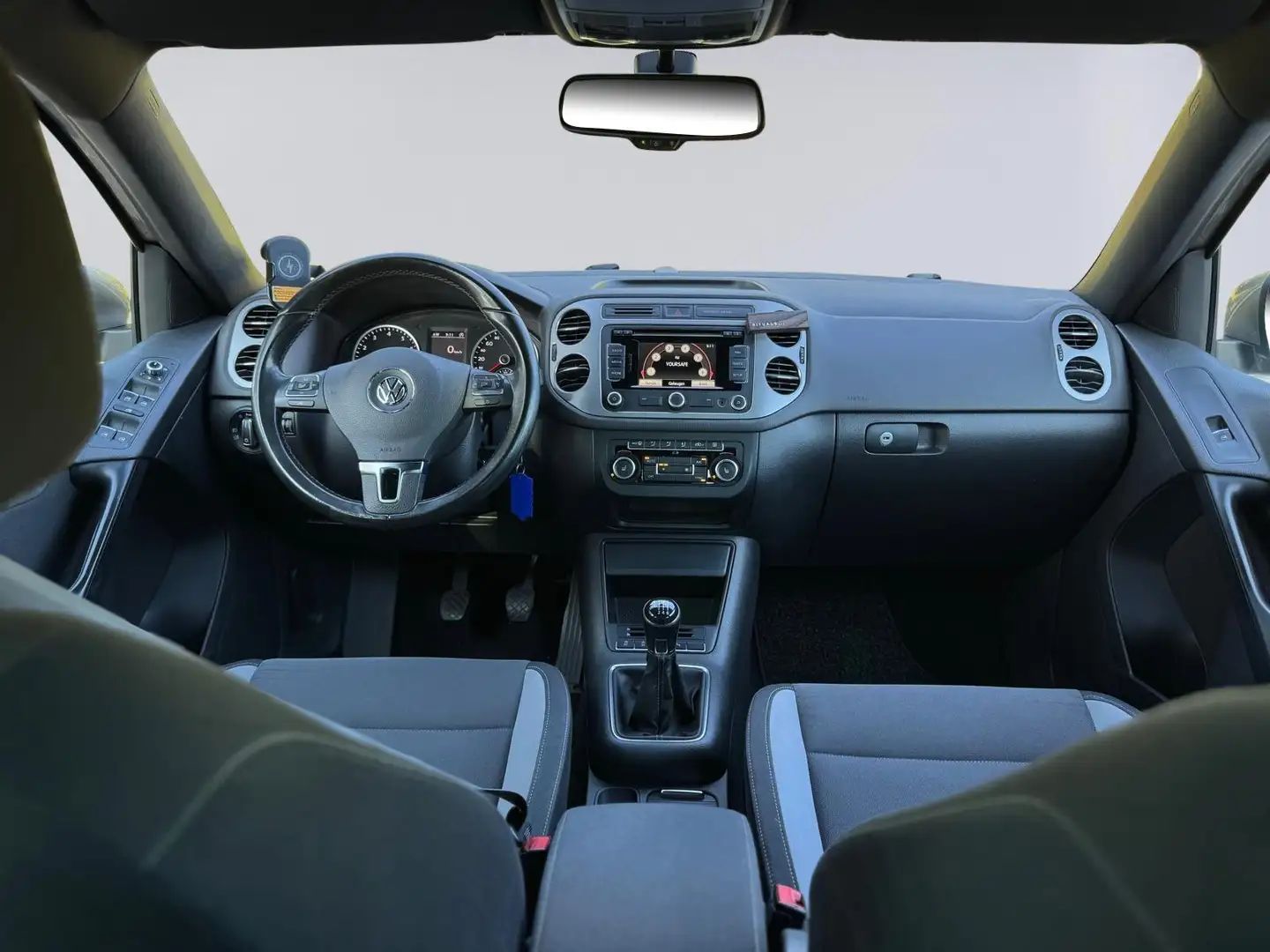 Volkswagen Tiguan 1.4 TSI Sport&Style, navigatie, climaat control, t Gris - 2